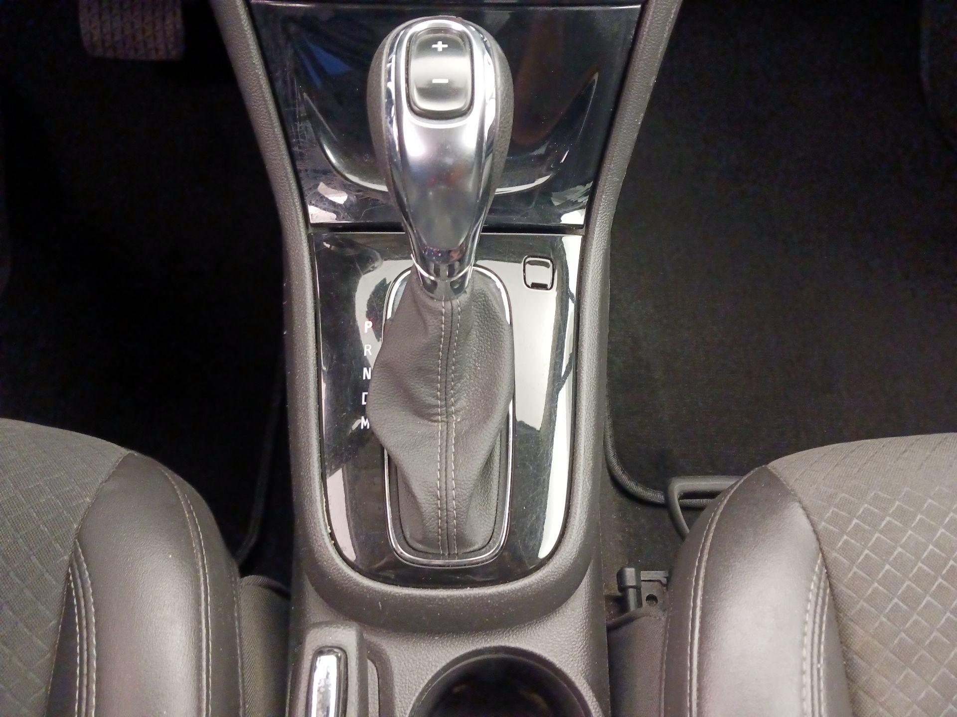 Thumbnail: 2022 Buick Encore - 17