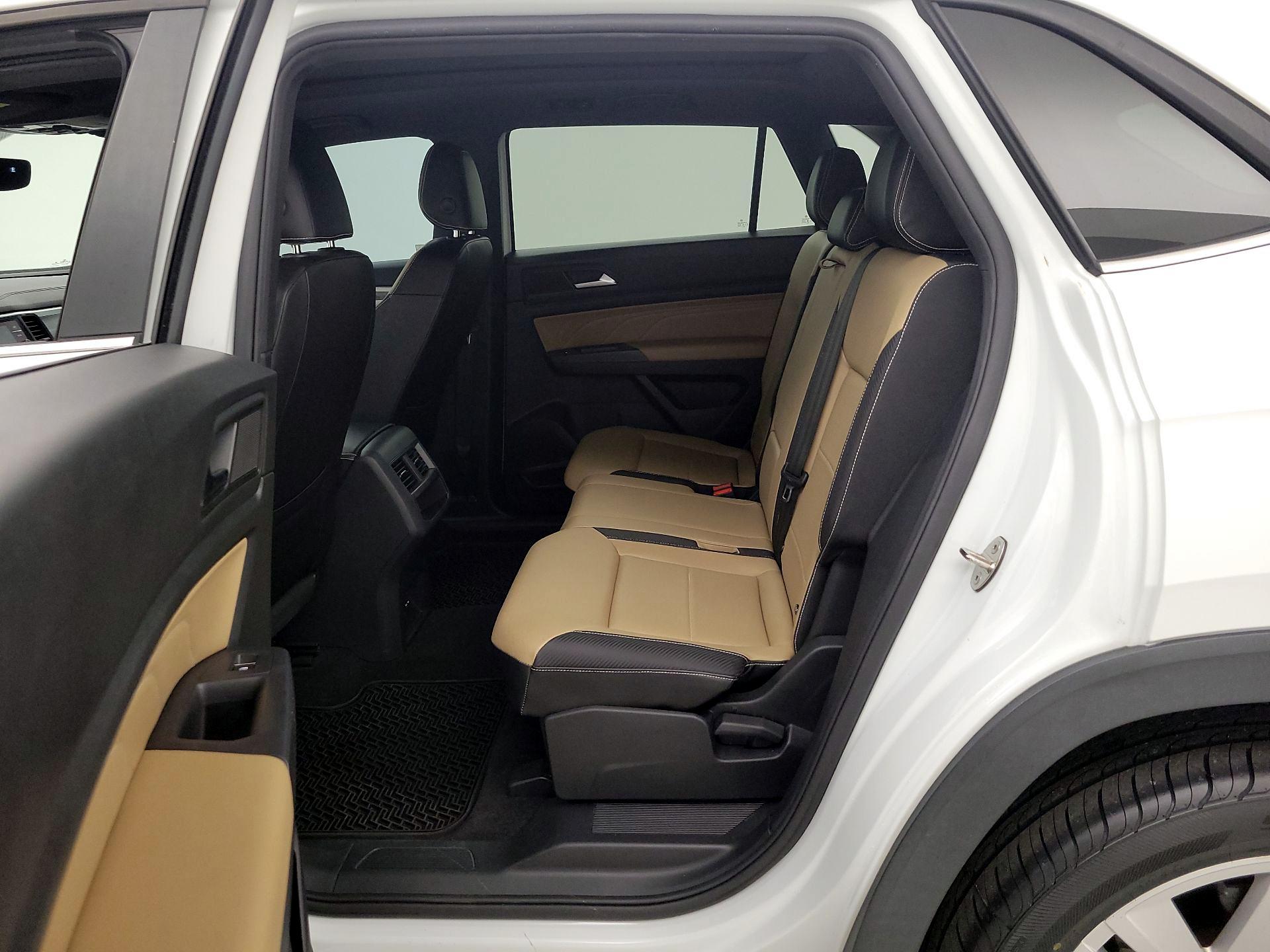 Thumbnail: 2021 Volkswagen Atlas - 20