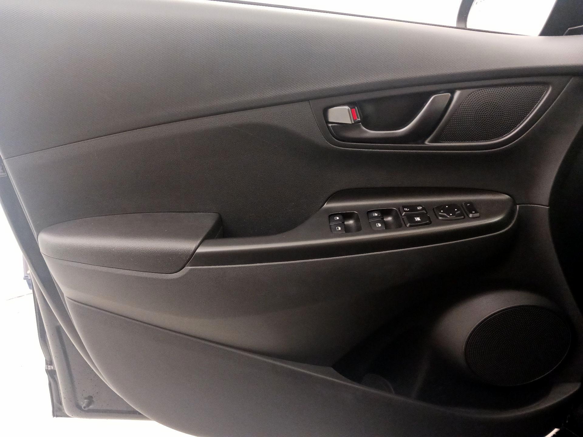 Thumbnail: 2022 Hyundai Kona - 12