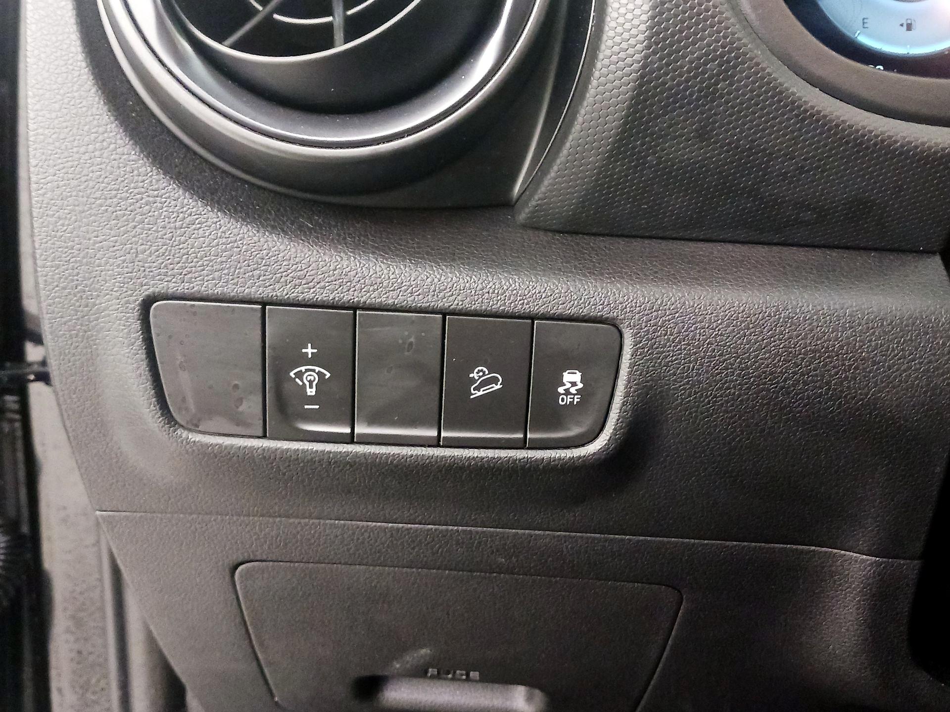 Thumbnail: 2022 Hyundai Kona - 13