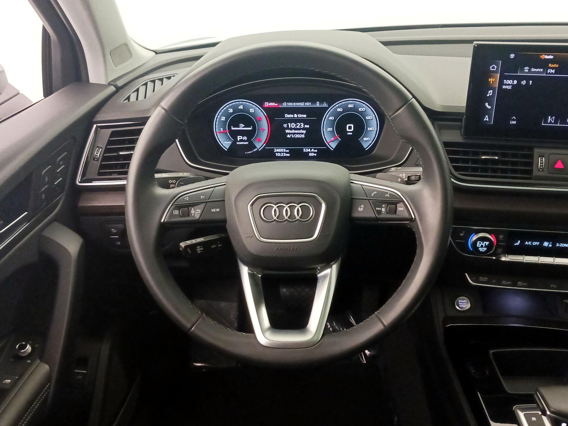 Thumbnail: 2023 Audi Q5 - 10