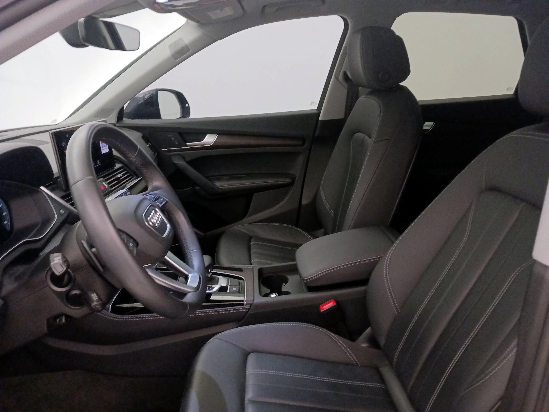 Thumbnail: 2023 Audi Q5 - 11