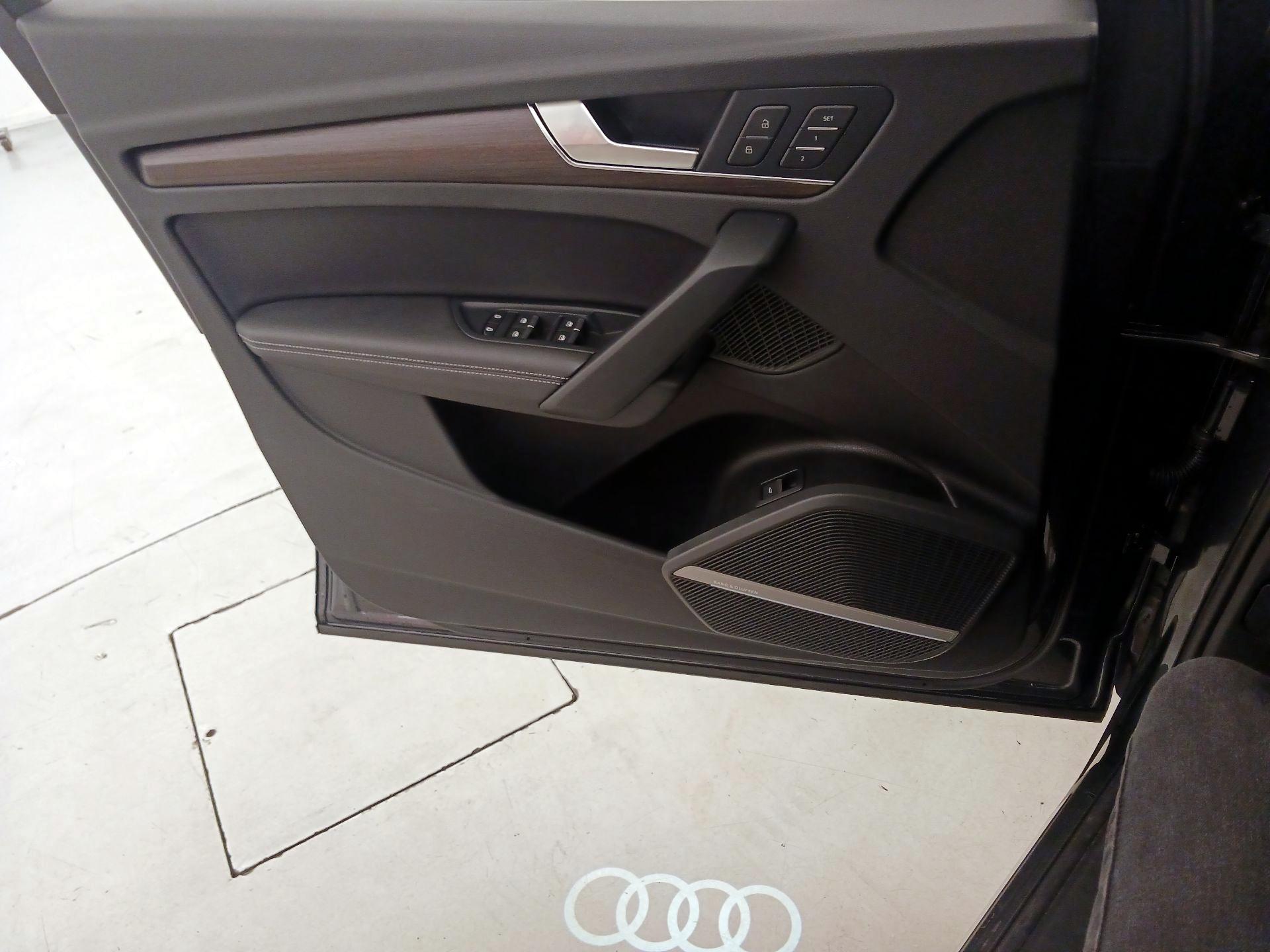 Thumbnail: 2023 Audi Q5 - 12