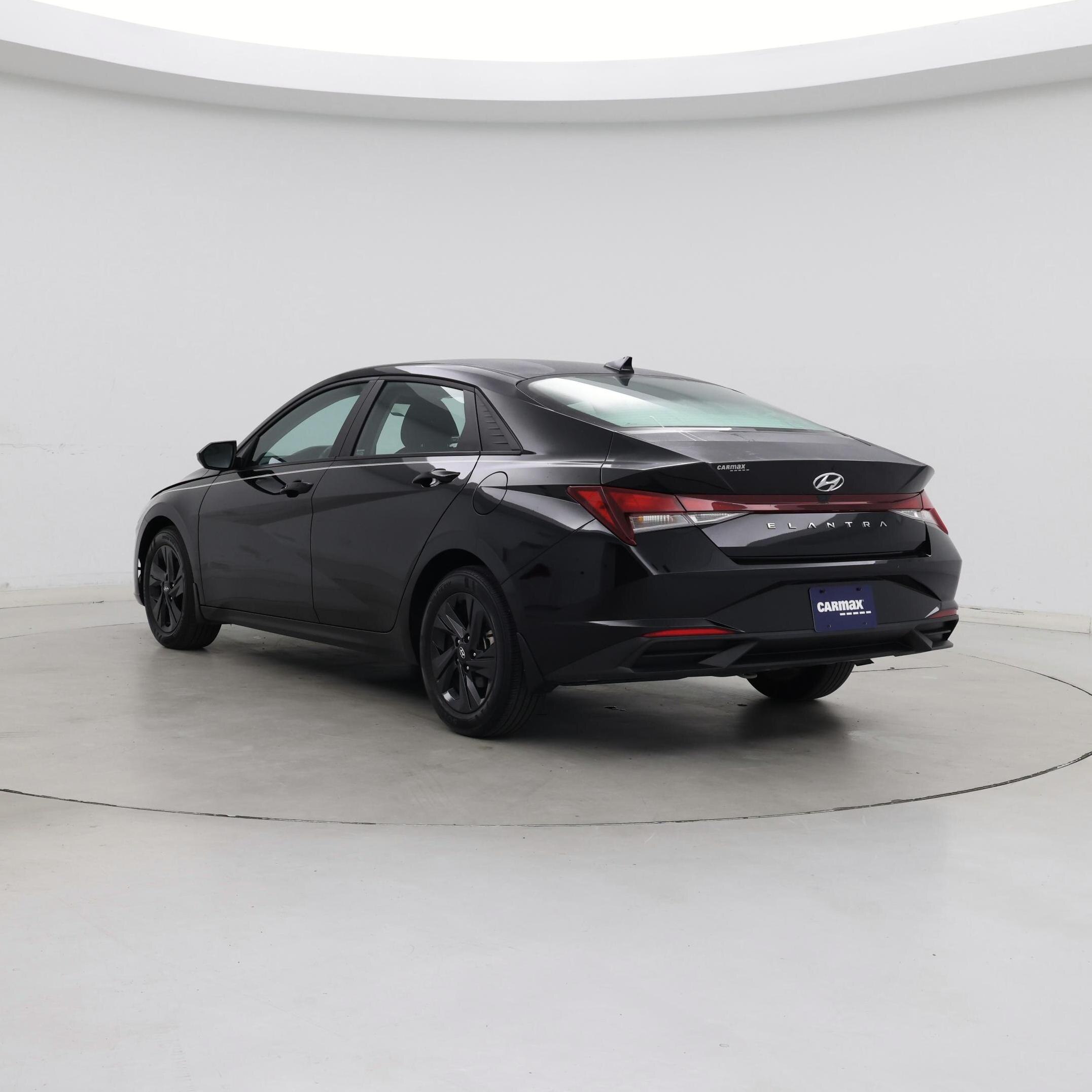 Thumbnail: 2023 Hyundai Elantra - 2