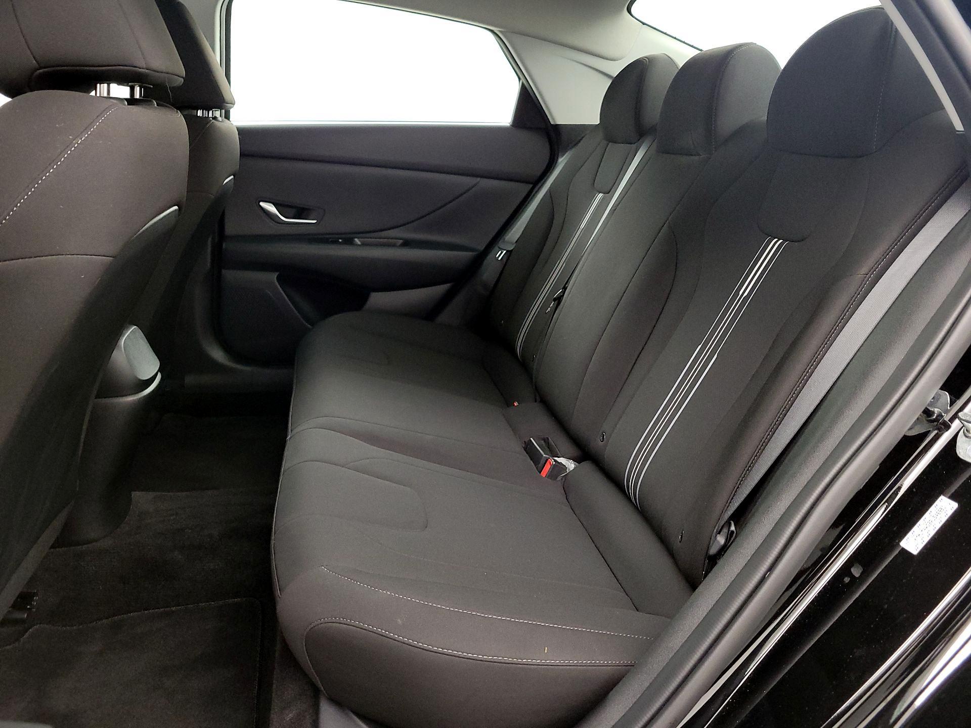 Thumbnail: 2023 Hyundai Elantra - 19