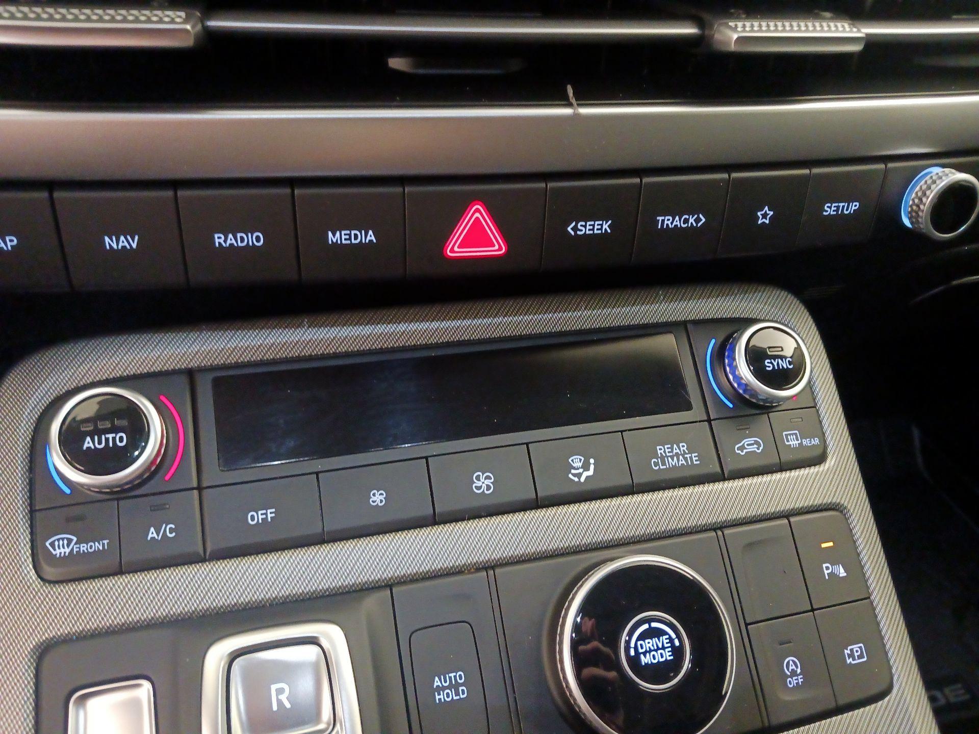 Thumbnail: 2024 Hyundai Palisade - 17