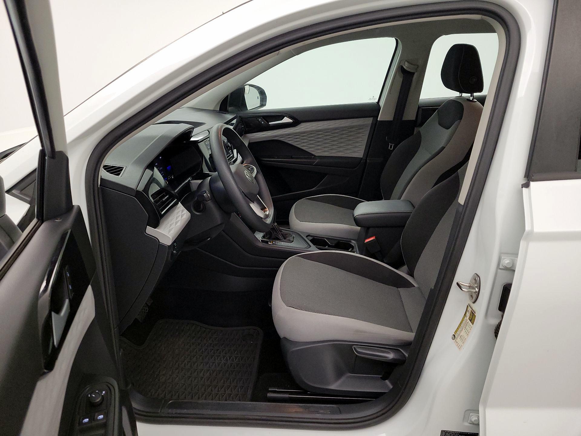 Thumbnail: 2022 Volkswagen Taos - 11