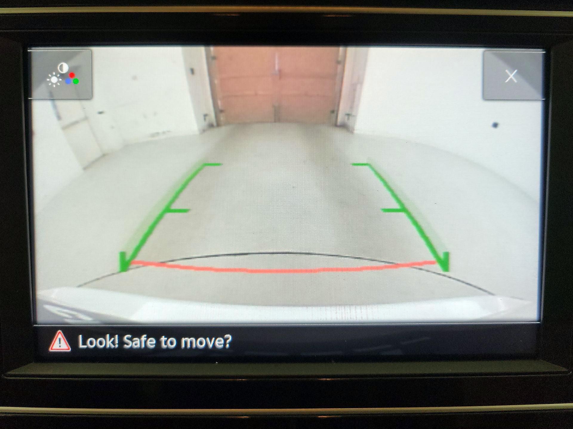 Thumbnail: 2022 Volkswagen Taos - 14