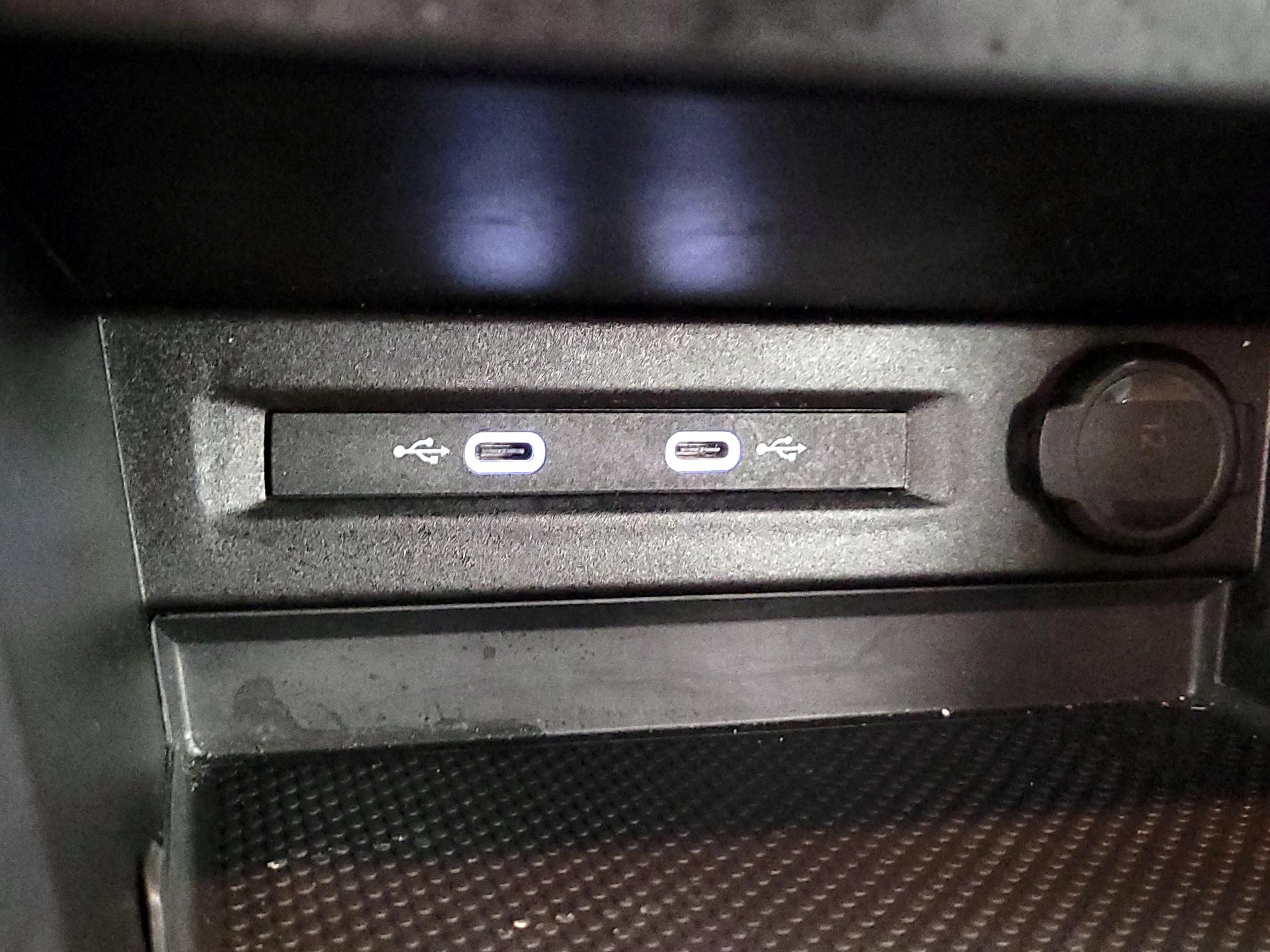 Thumbnail: 2022 Volkswagen Taos - 18