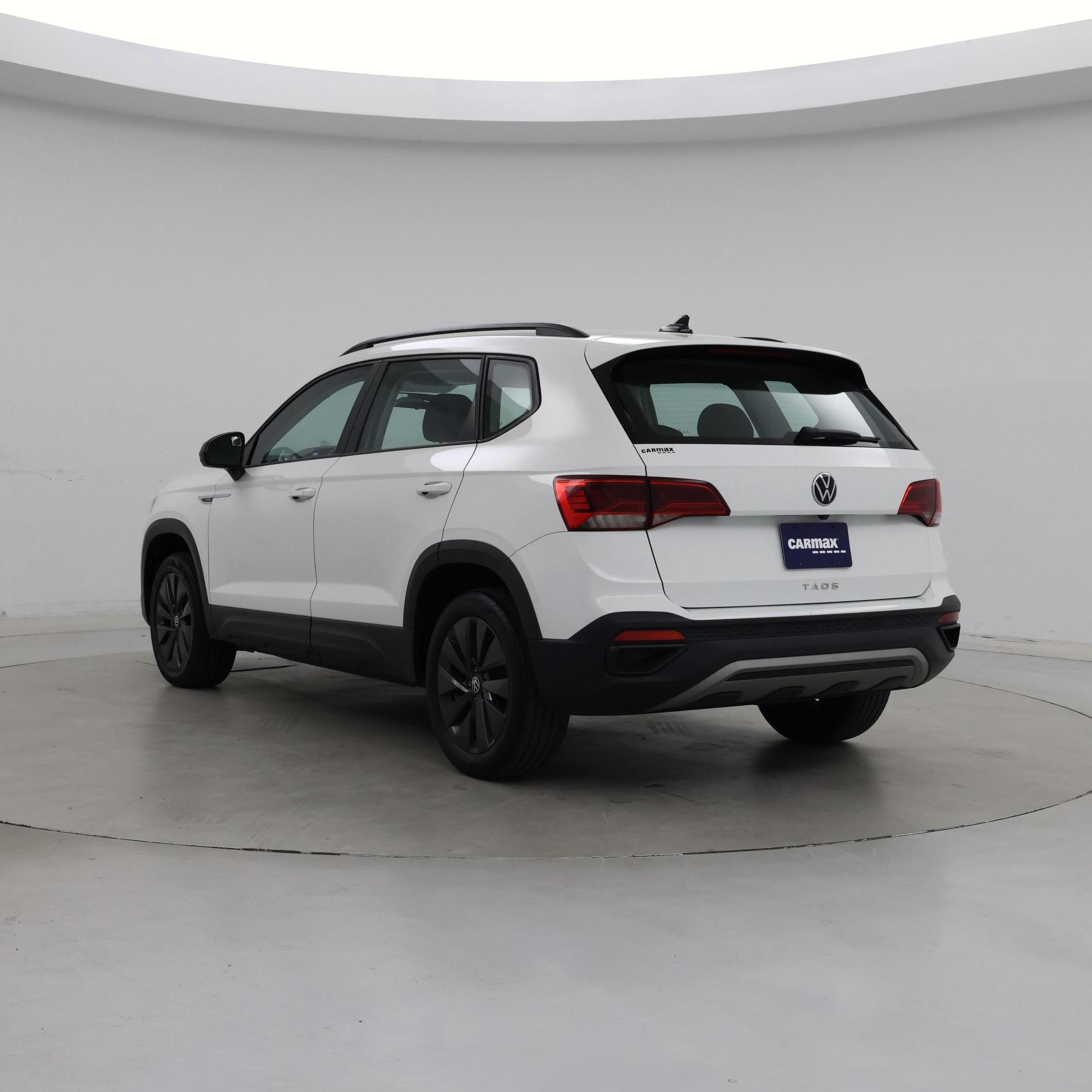 Thumbnail: 2022 Volkswagen Taos - 2