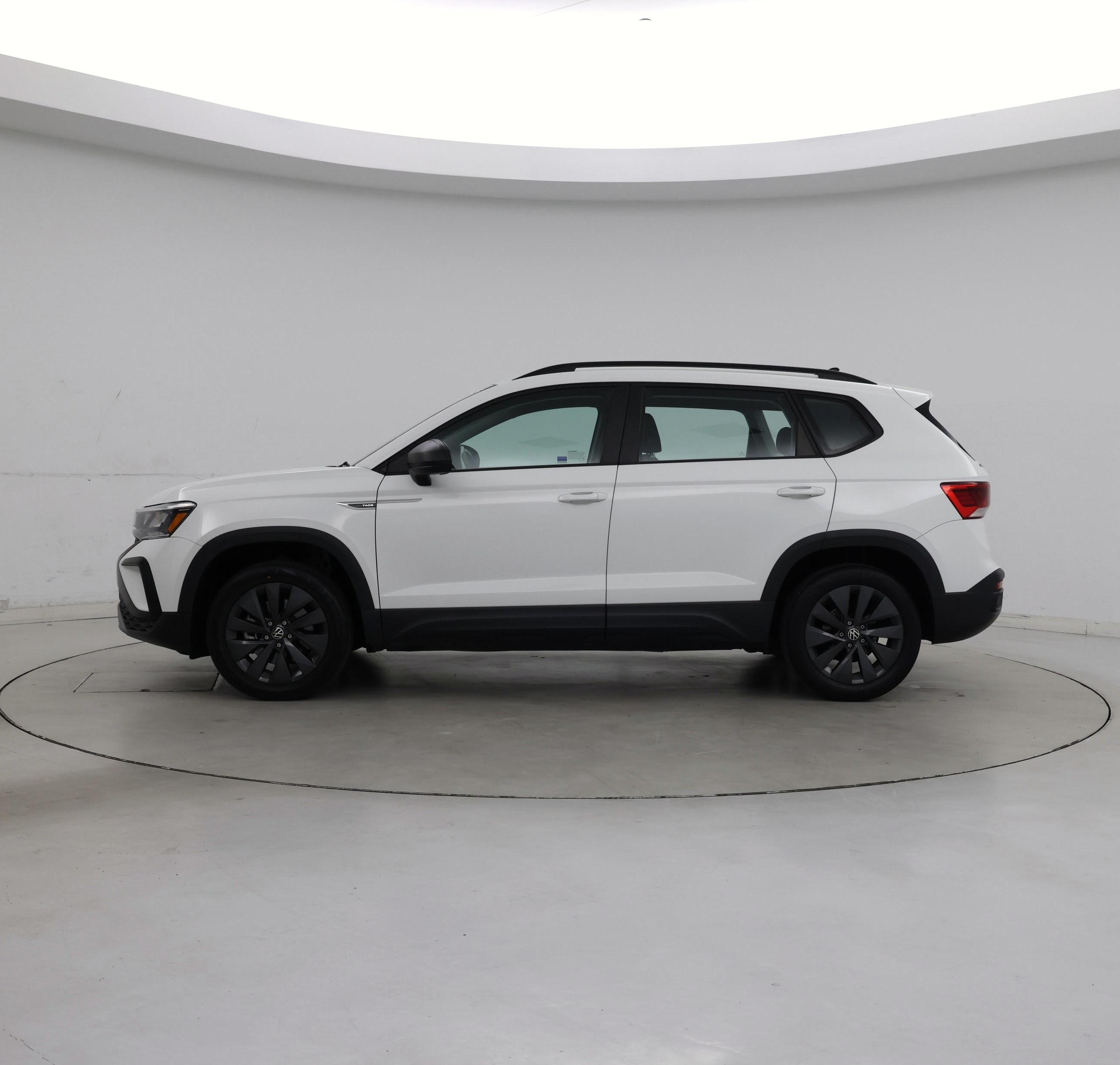 Thumbnail: 2022 Volkswagen Taos - 3