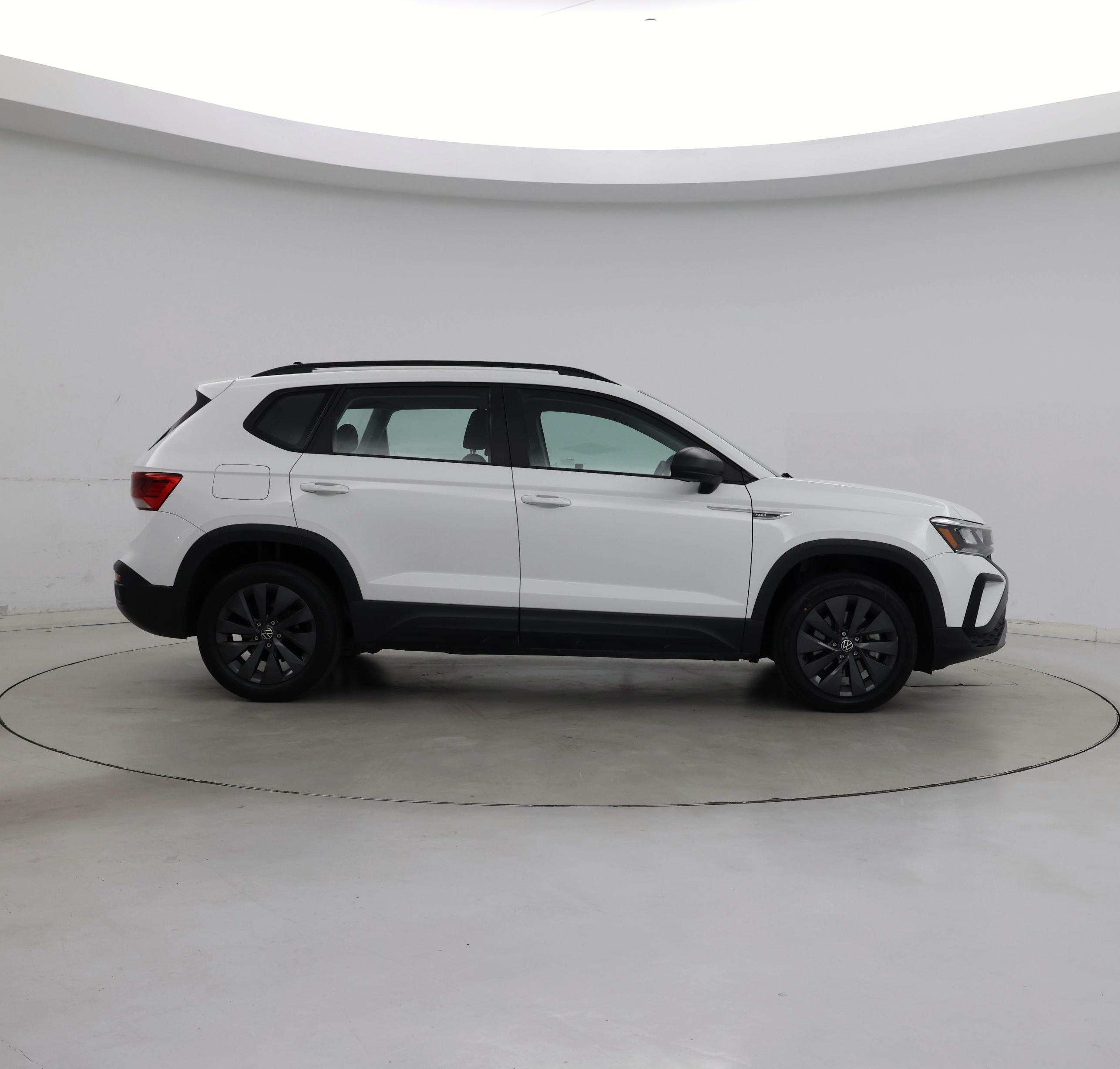 Thumbnail: 2022 Volkswagen Taos - 7