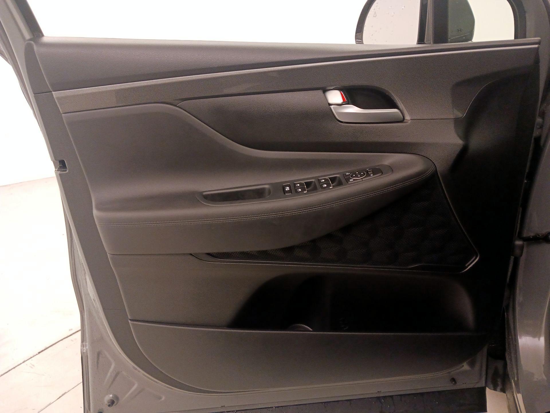 Thumbnail: 2022 Hyundai Santa Fe - 12