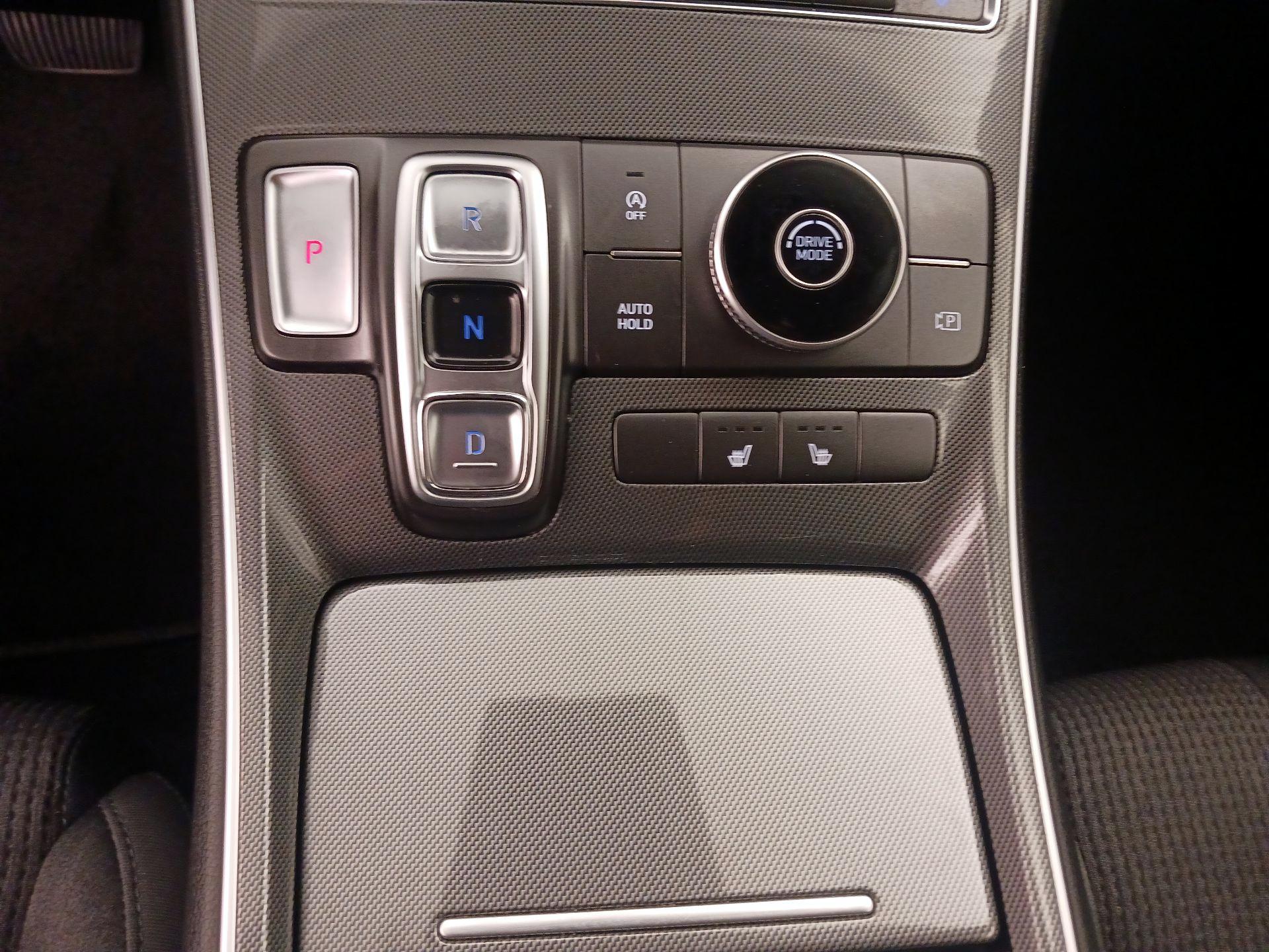 Thumbnail: 2022 Hyundai Santa Fe - 17