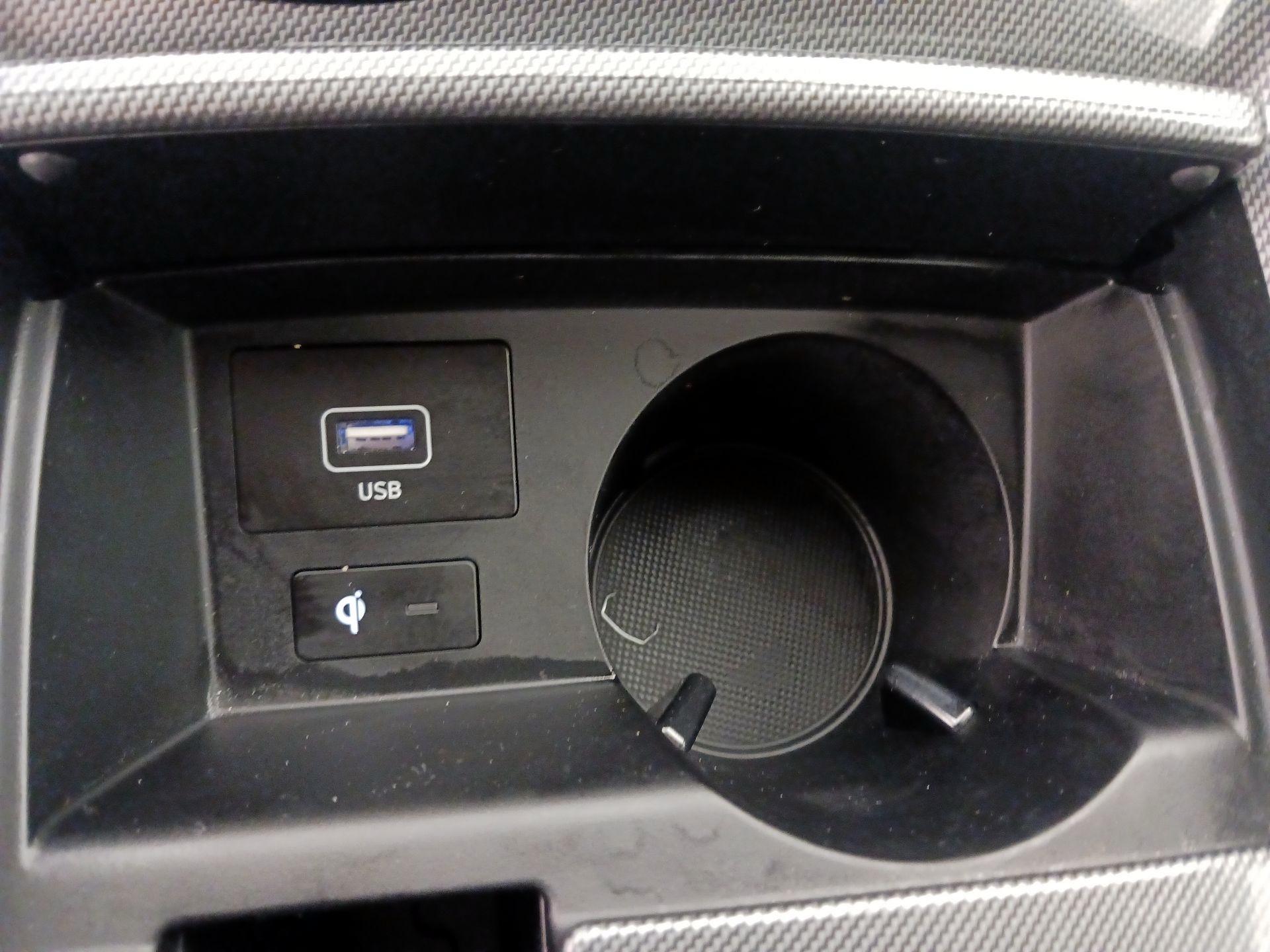 Thumbnail: 2022 Hyundai Santa Fe - 18