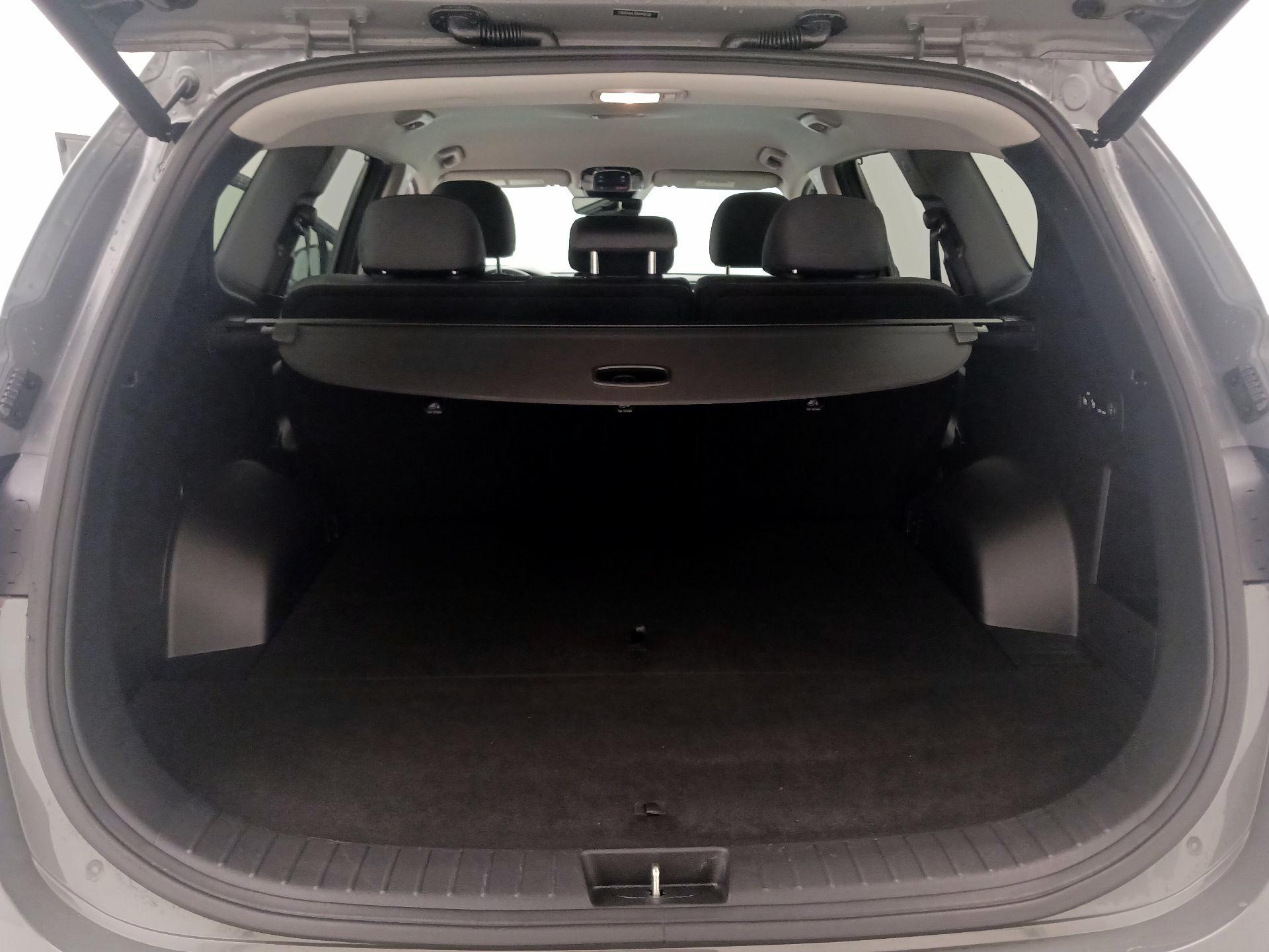 Thumbnail: 2022 Hyundai Santa Fe - 19