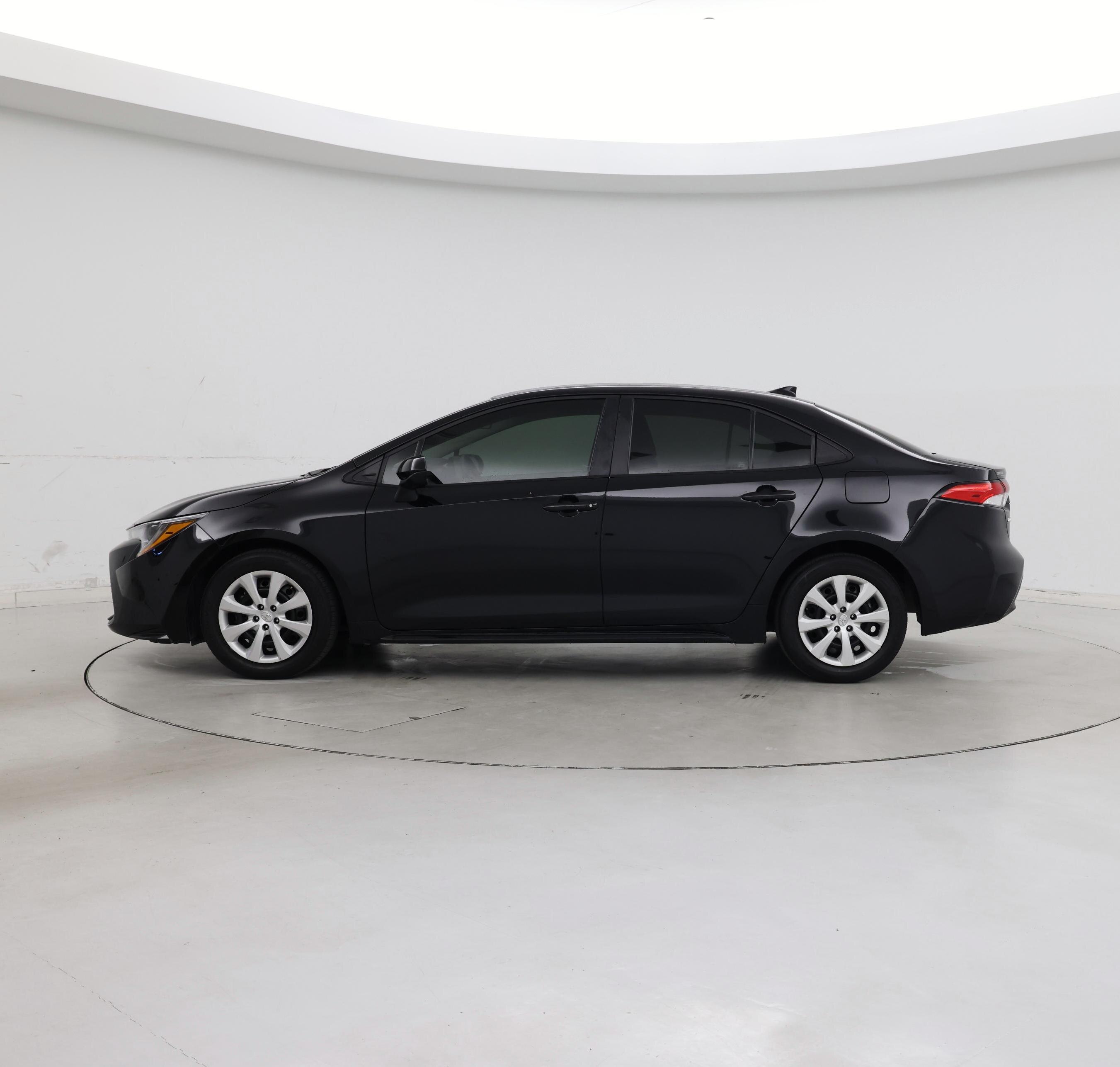 Thumbnail: 2024 Toyota Corolla - 3