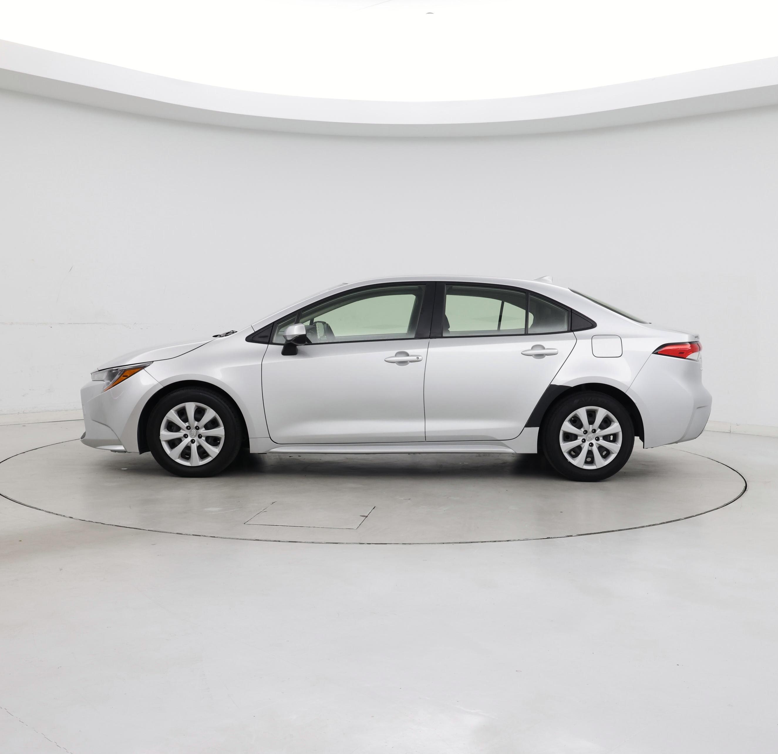 Thumbnail: 2022 Toyota Corolla - 3