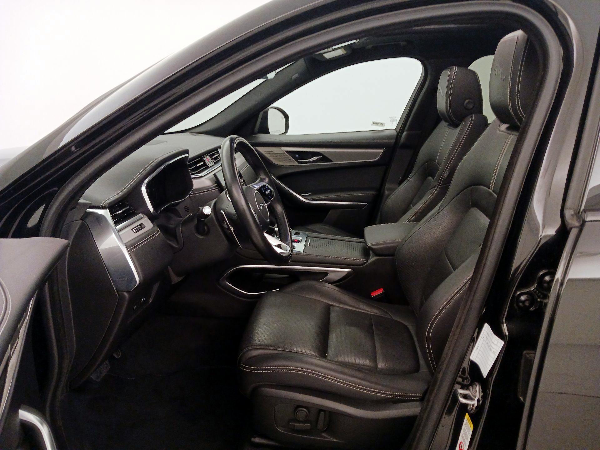 Thumbnail: 2024 Jaguar F-Pace - 11