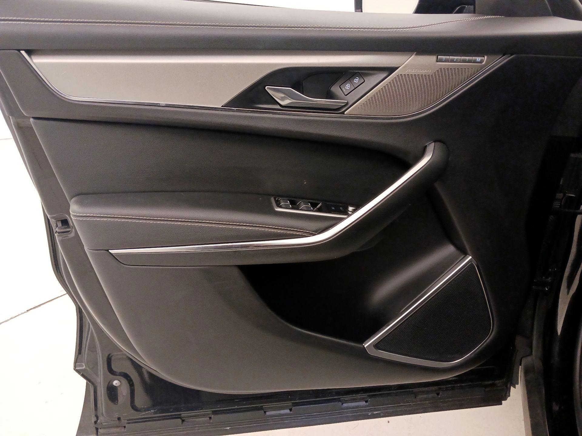 Thumbnail: 2024 Jaguar F-Pace - 12