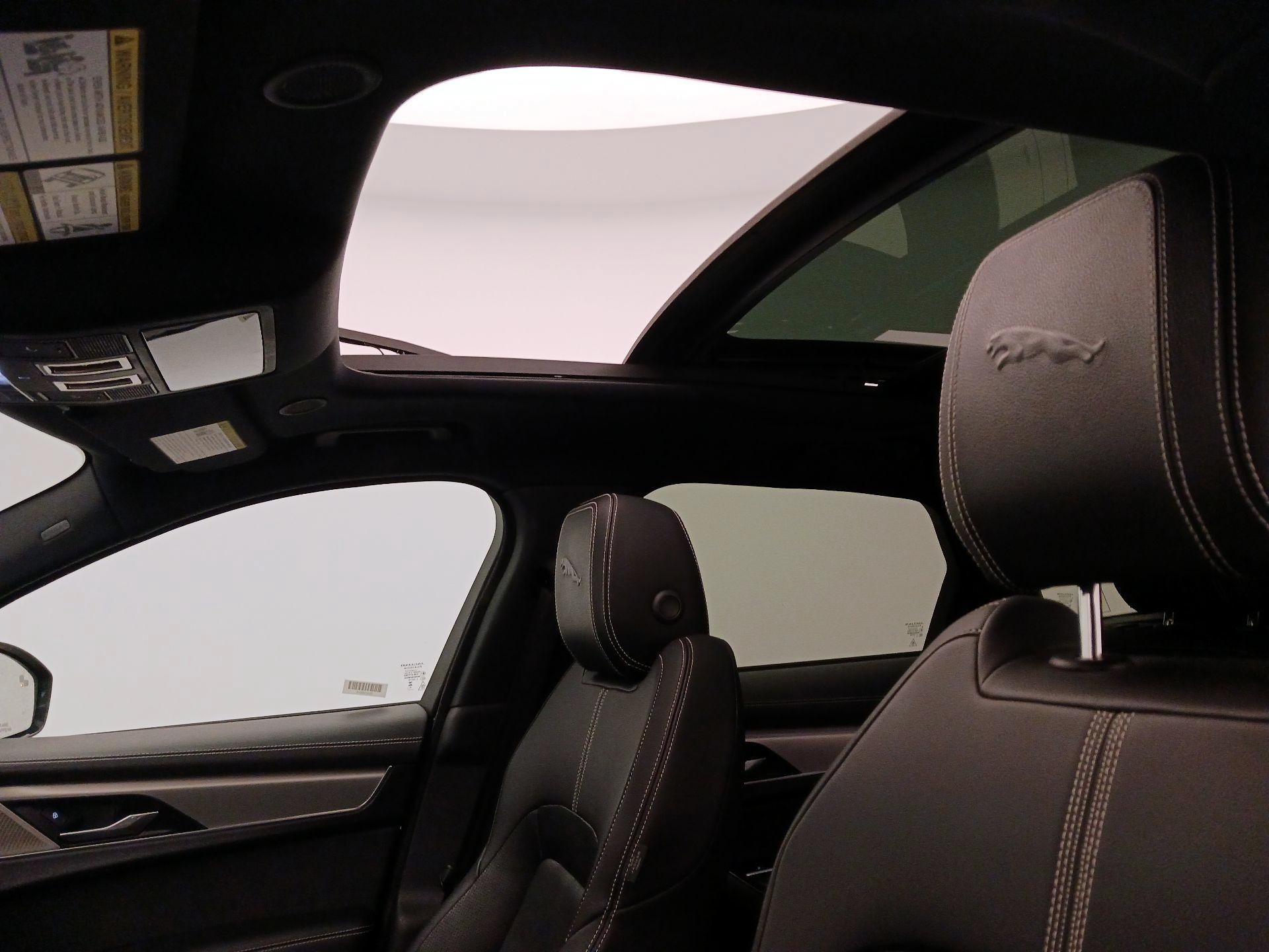 Thumbnail: 2024 Jaguar F-Pace - 19