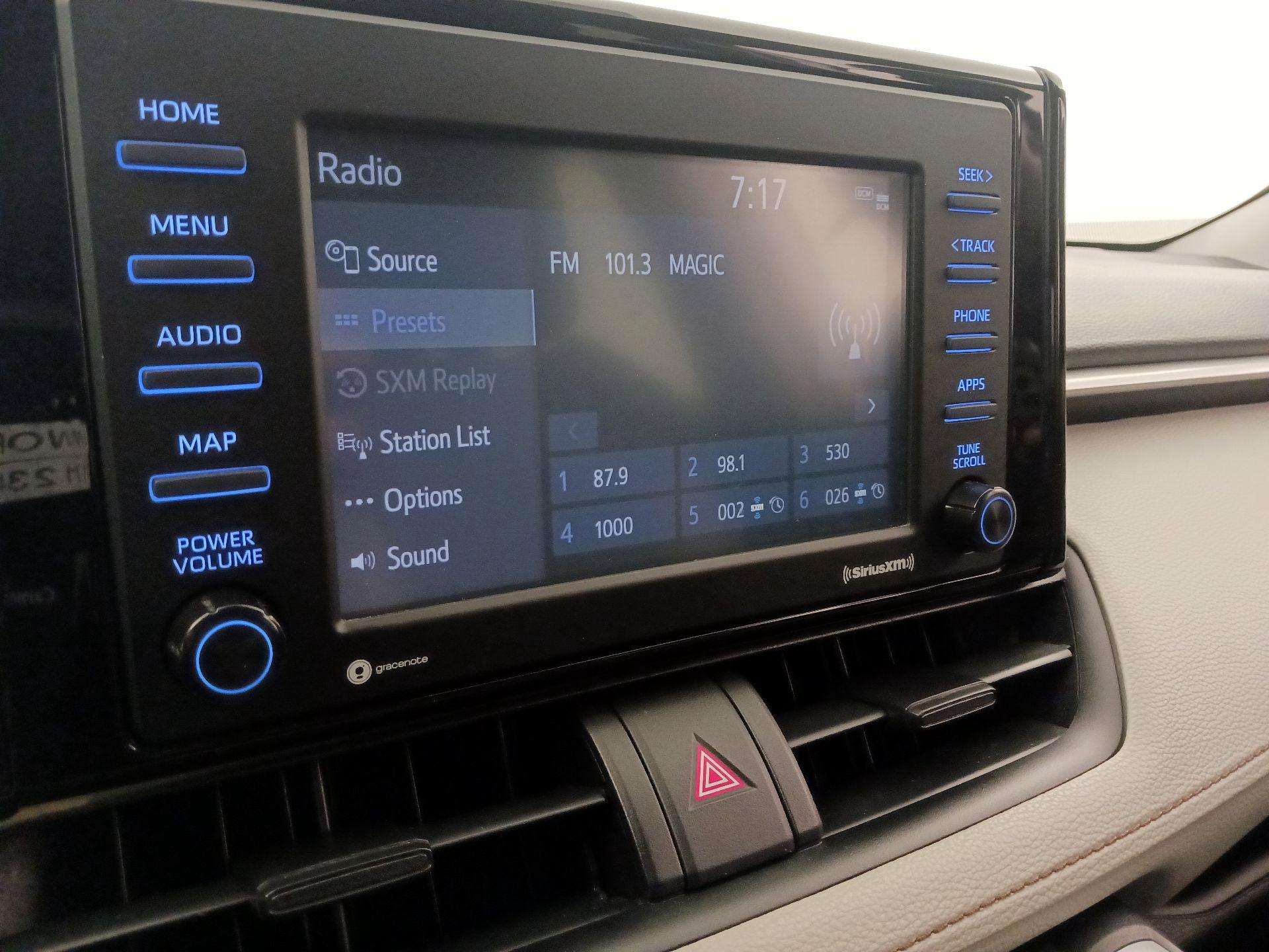 Thumbnail: 2021 Toyota RAV4 - 15