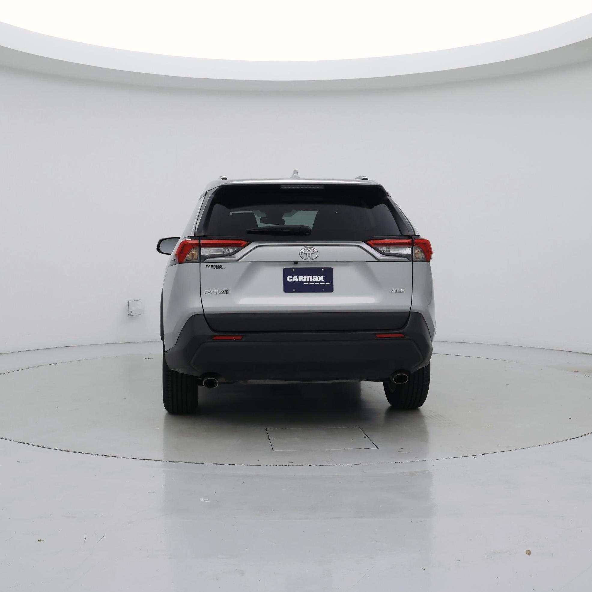 Thumbnail: 2021 Toyota RAV4 - 6