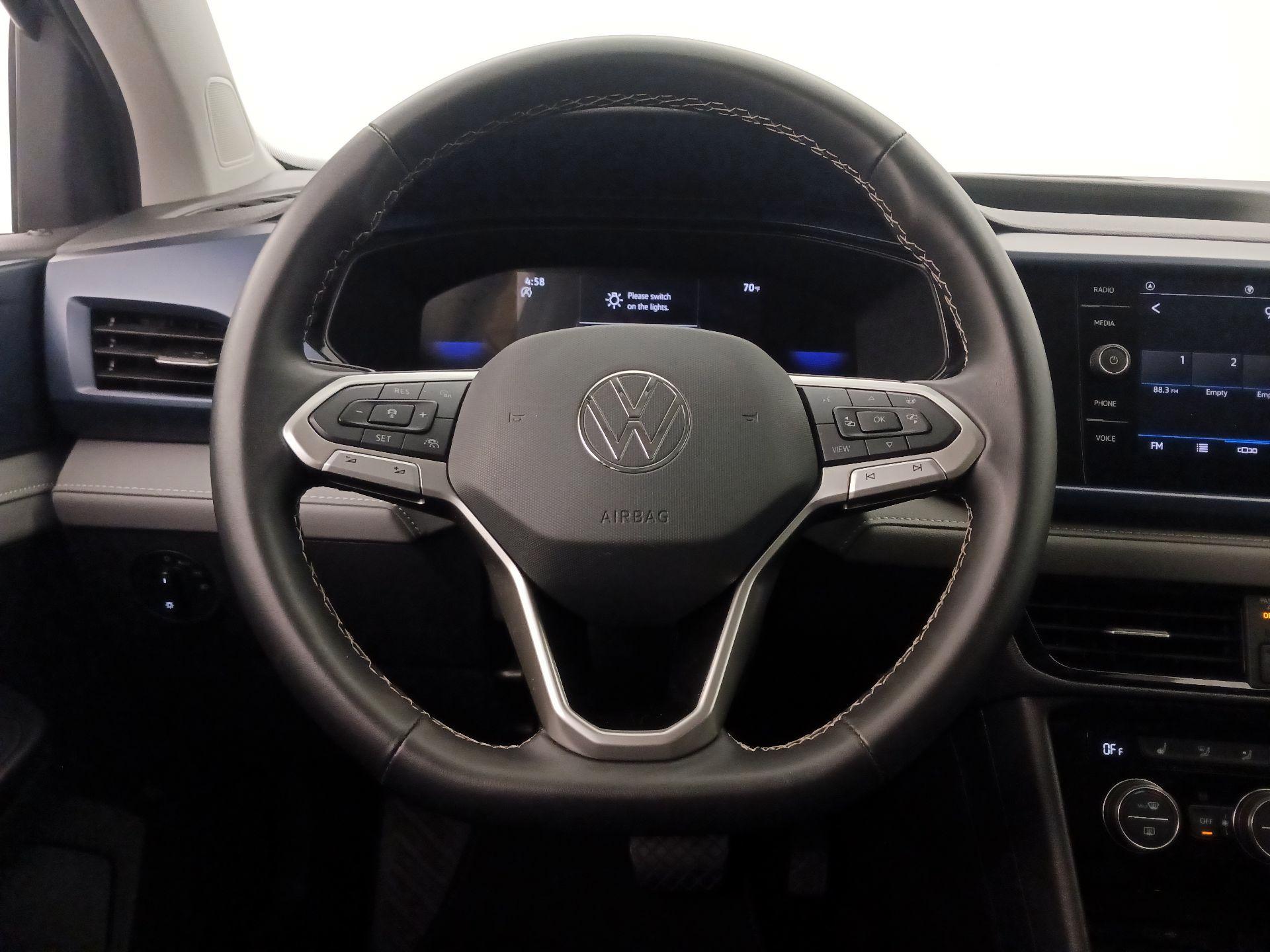 Thumbnail: 2024 Volkswagen Taos - 10