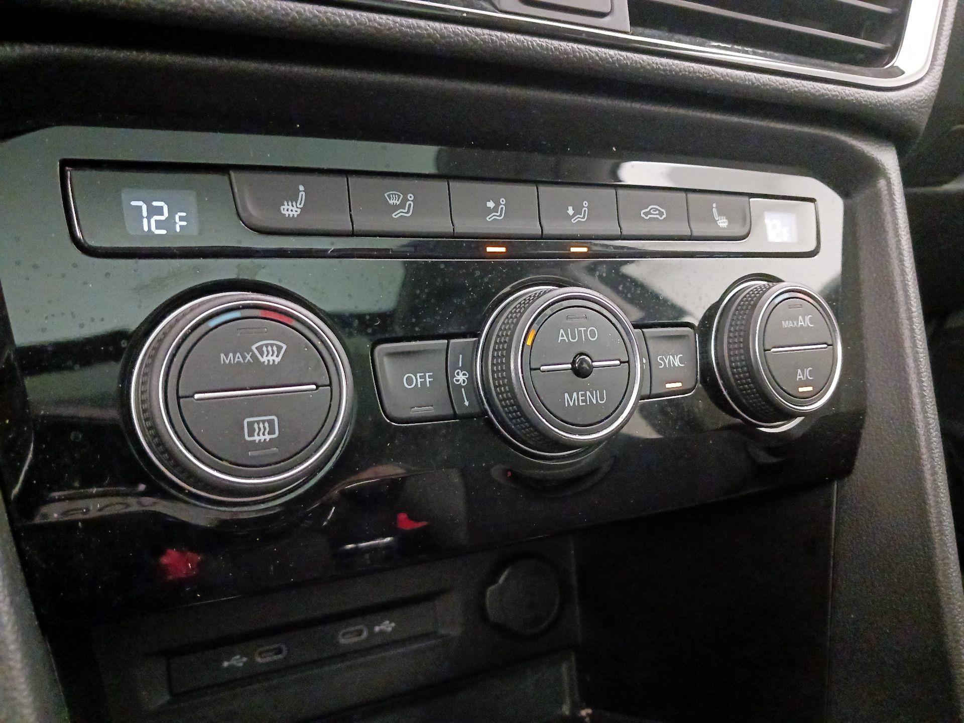 Thumbnail: 2024 Volkswagen Taos - 16