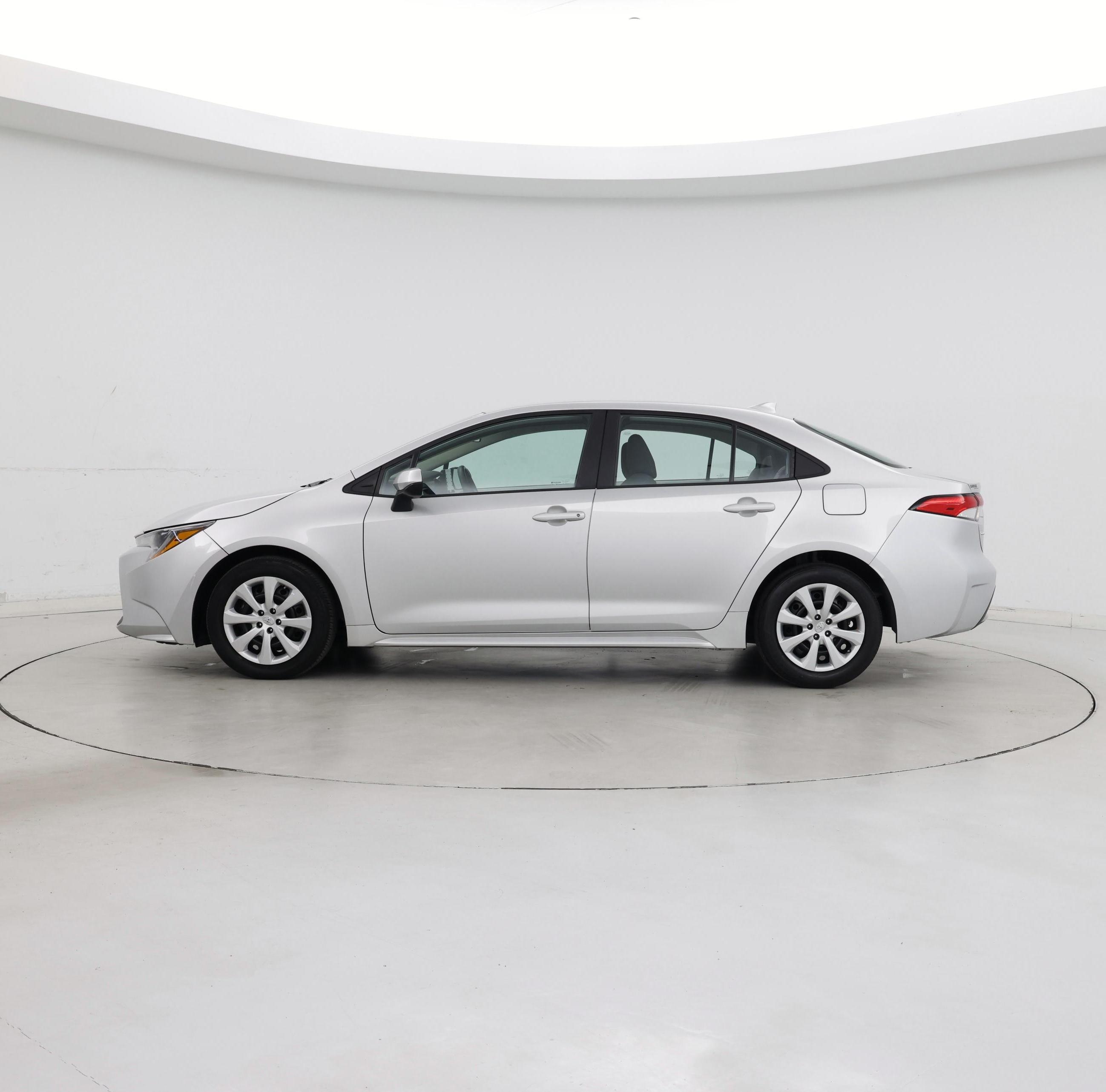Thumbnail: 2022 Toyota Corolla - 3