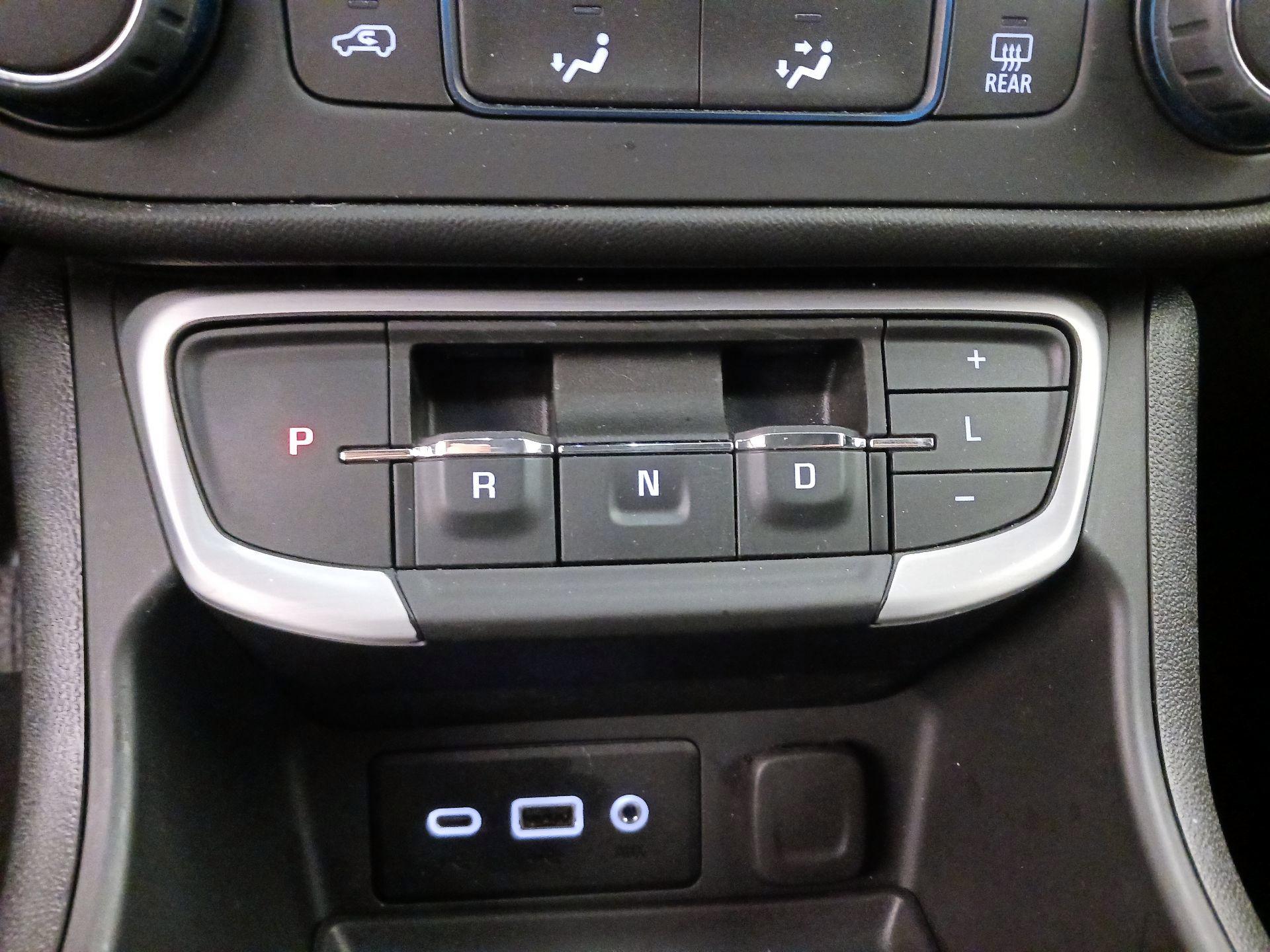 Thumbnail: 2022 GMC Terrain - 17