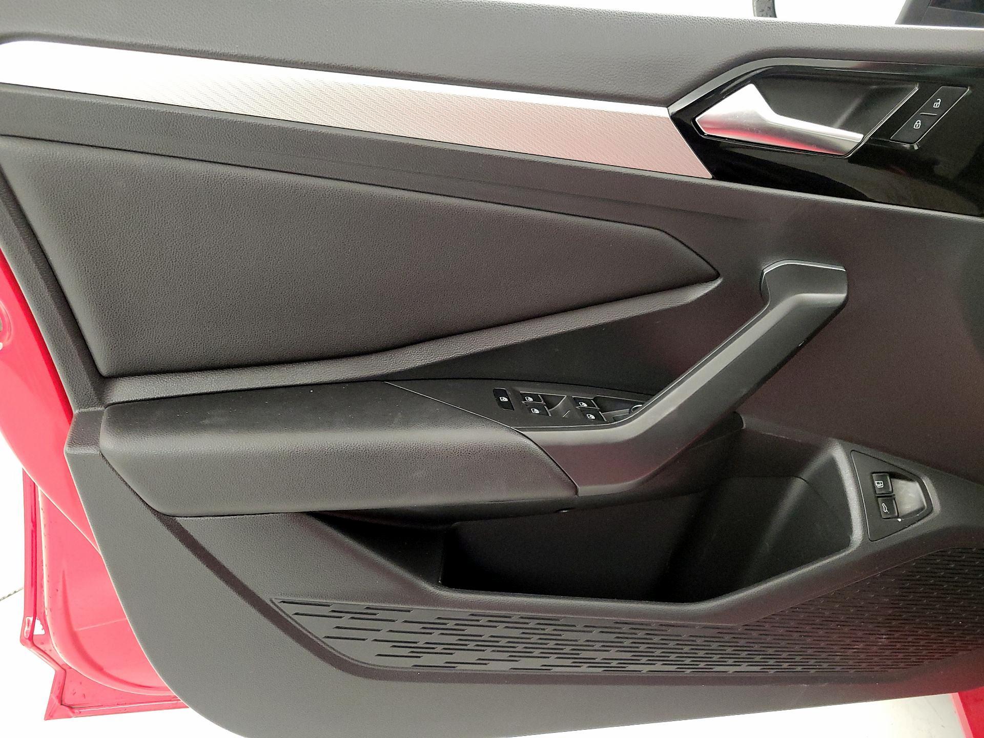 Thumbnail: 2021 Volkswagen Jetta - 12