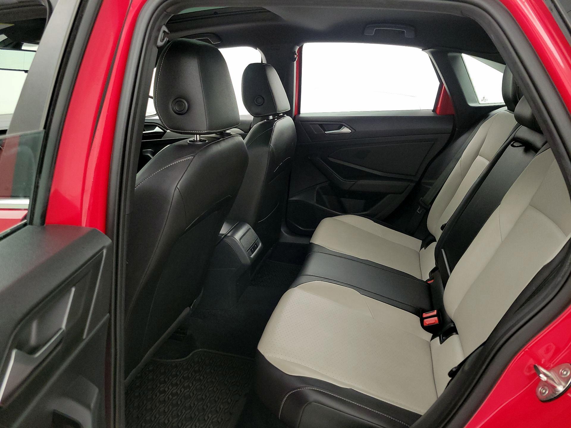 Thumbnail: 2021 Volkswagen Jetta - 20