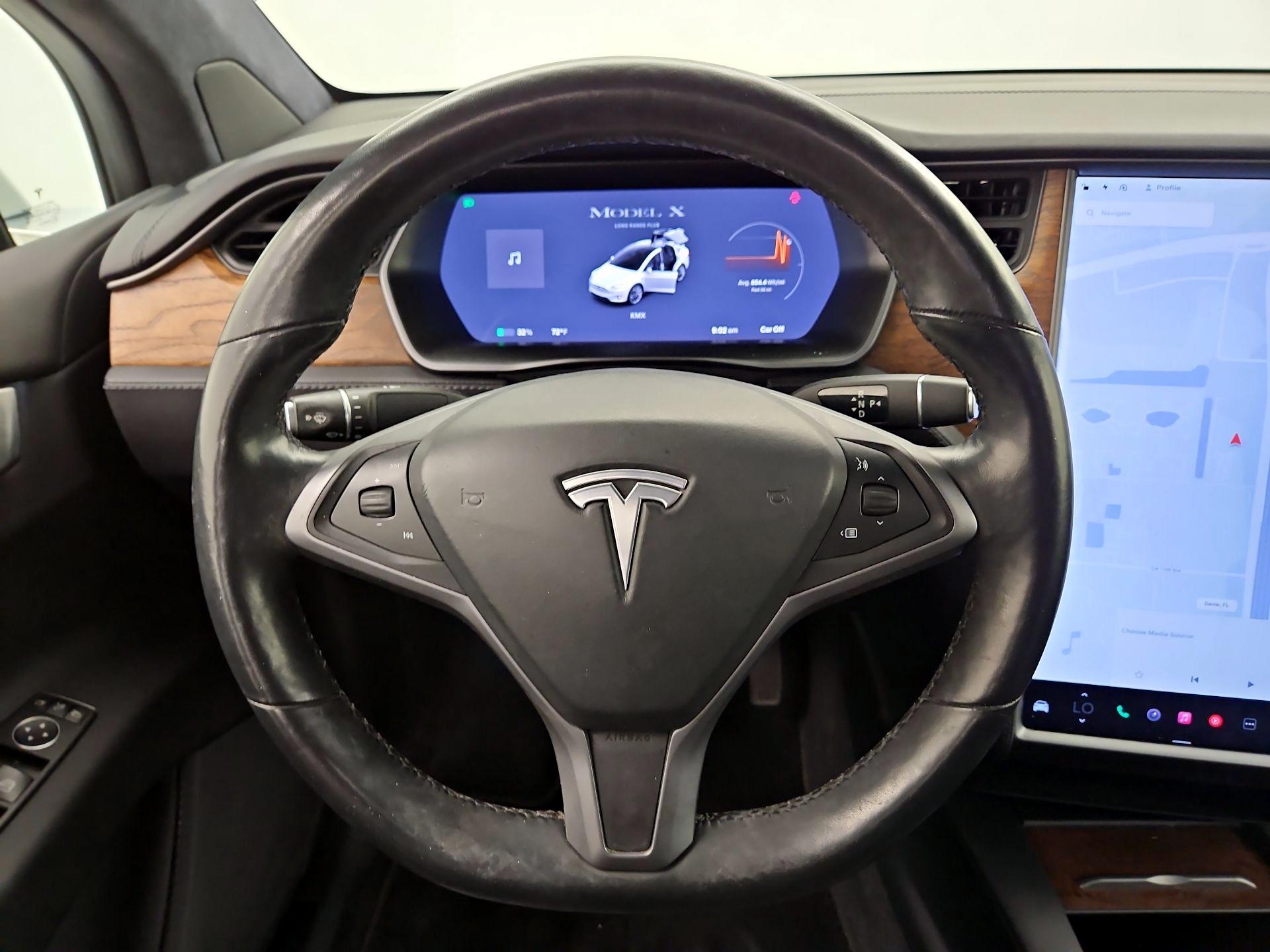 Thumbnail: 2020 Tesla Model X - 10