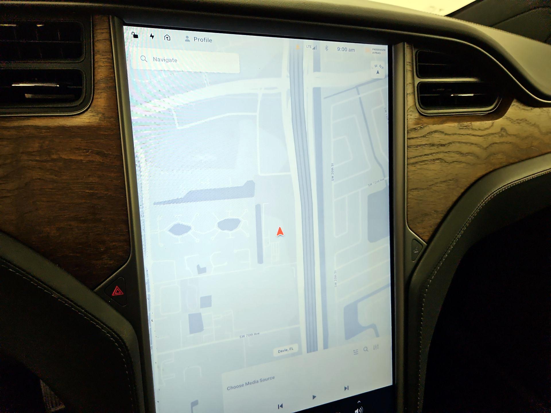 Thumbnail: 2020 Tesla Model X - 13