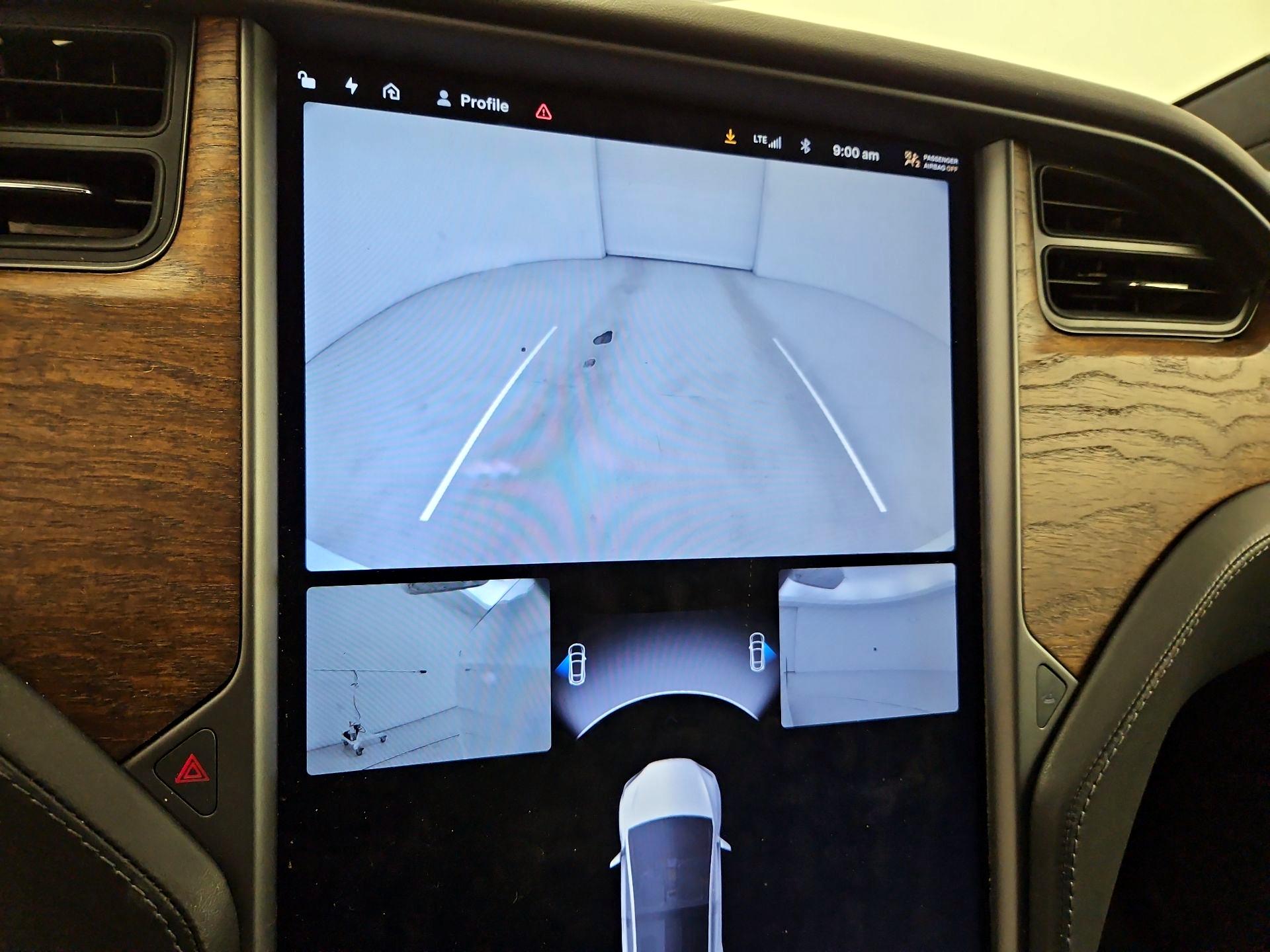 Thumbnail: 2020 Tesla Model X - 14