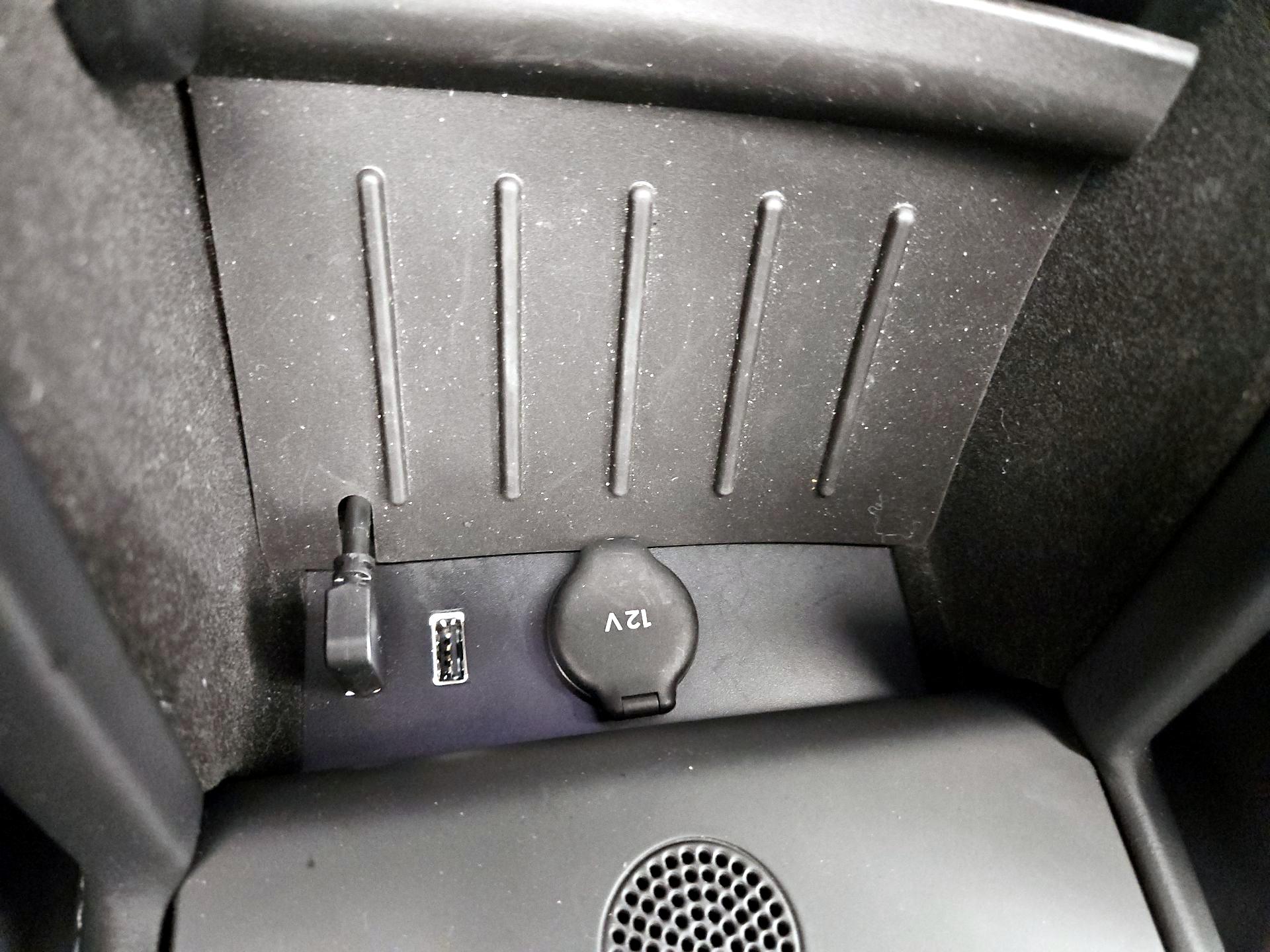 Thumbnail: 2020 Tesla Model X - 18