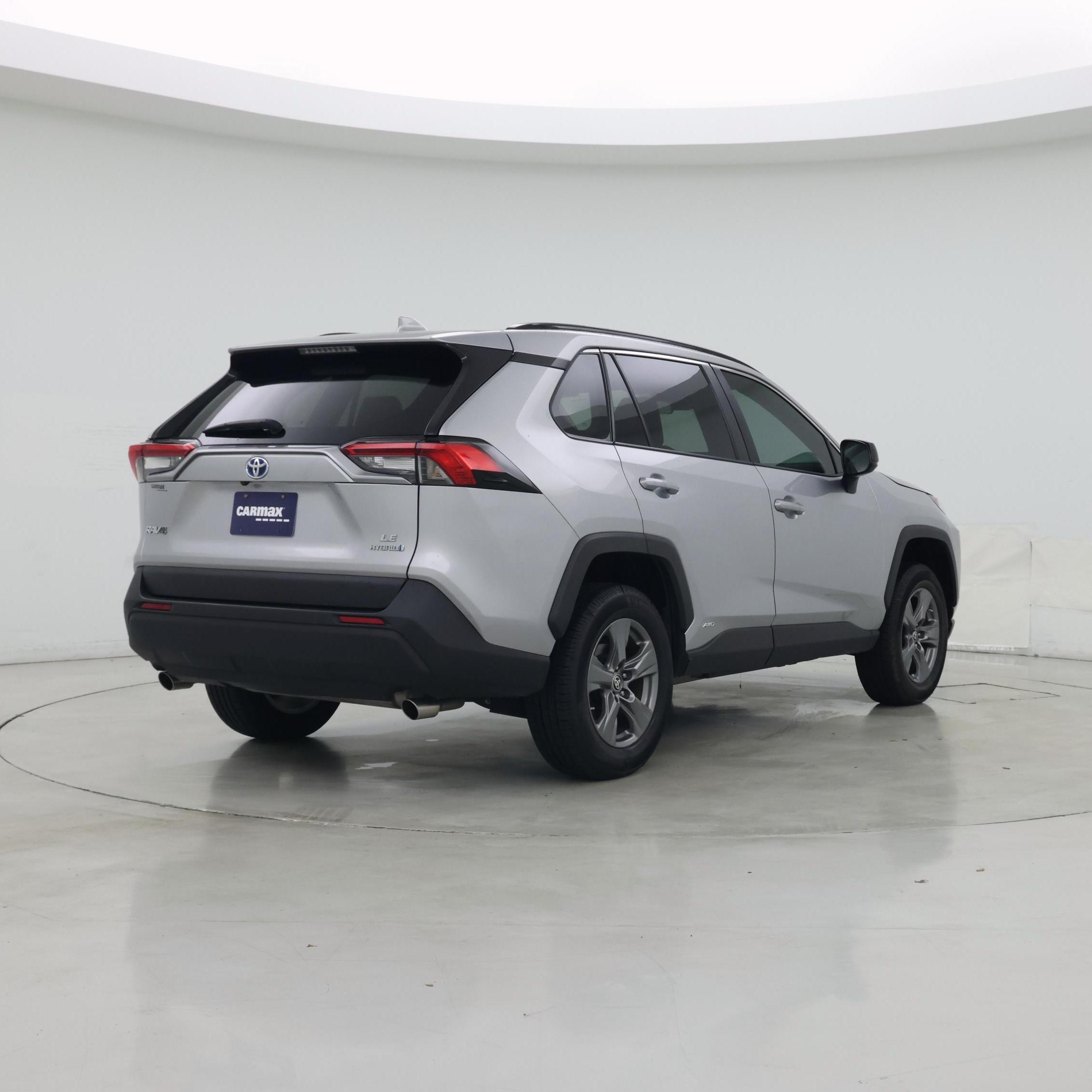 Thumbnail: 2024 Toyota RAV4 - 8