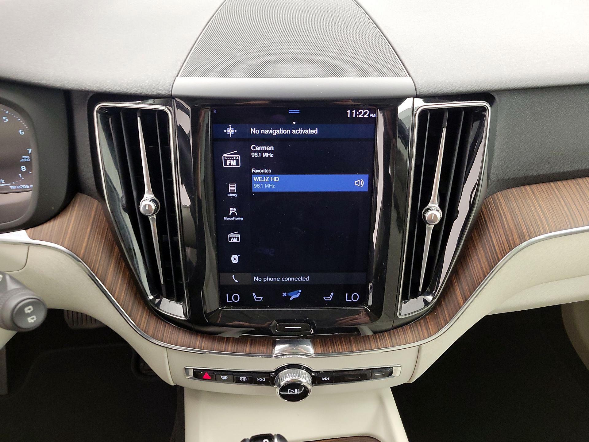 Thumbnail: 2021 Volvo XC60 - 15