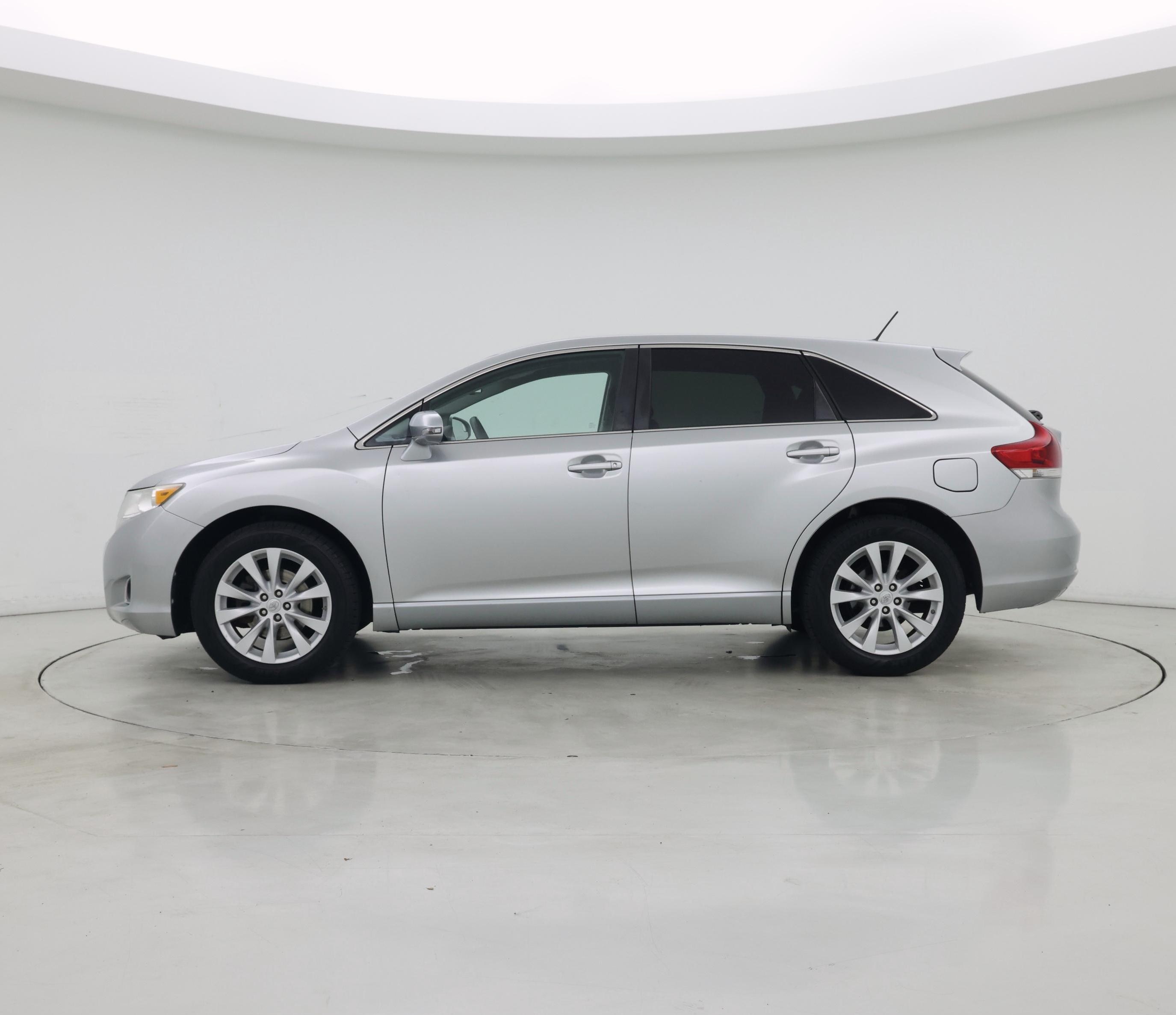 Thumbnail: 2015 Toyota Venza - 3
