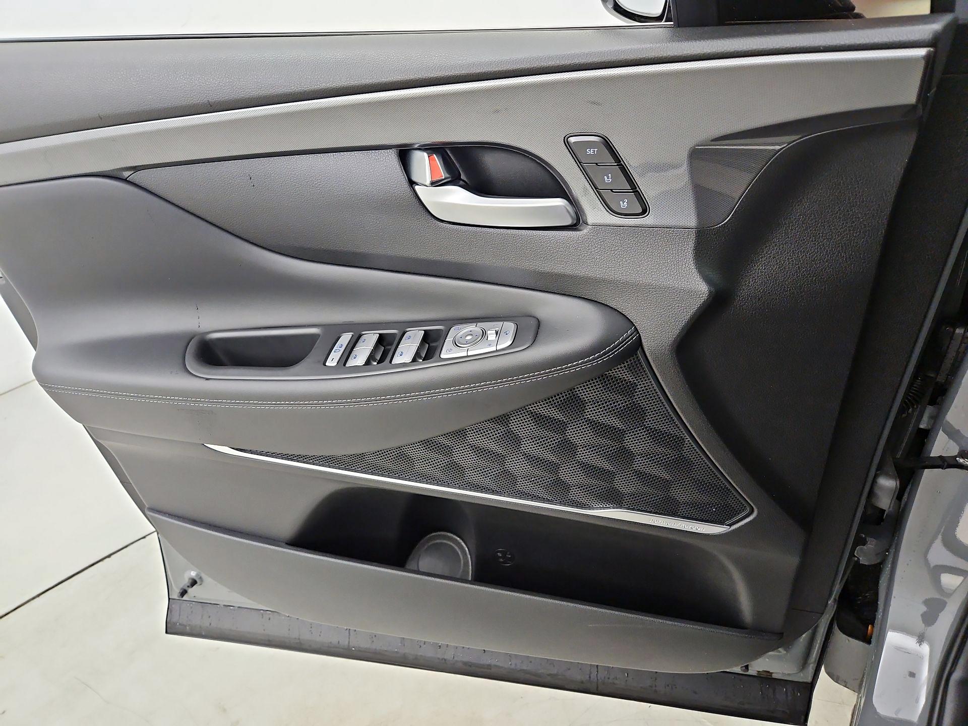 Thumbnail: 2023 Hyundai Santa Fe - 12