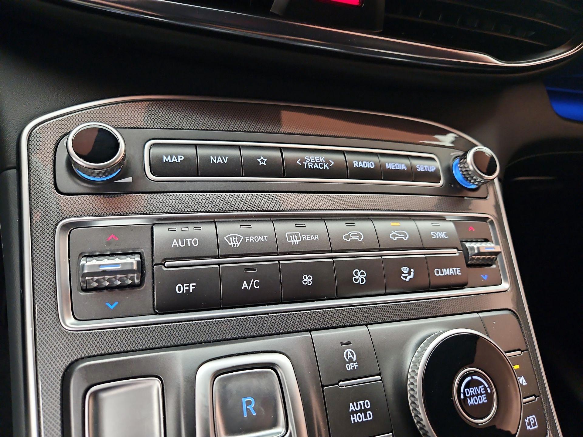 Thumbnail: 2023 Hyundai Santa Fe - 17