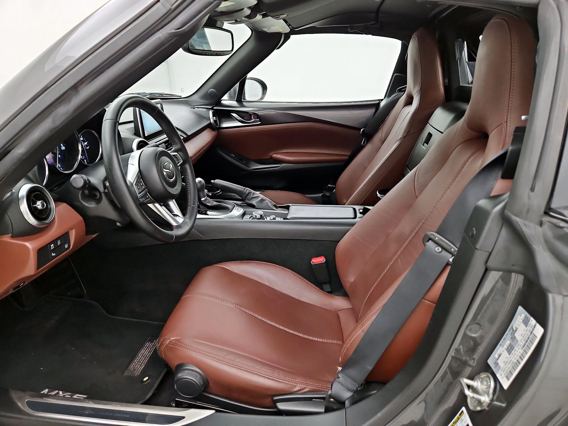 Thumbnail: 2017 Mazda MX-5 Miata - 11