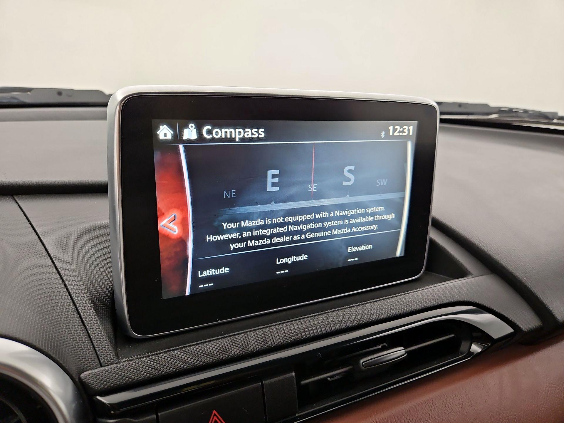 Thumbnail: 2017 Mazda MX-5 Miata - 14