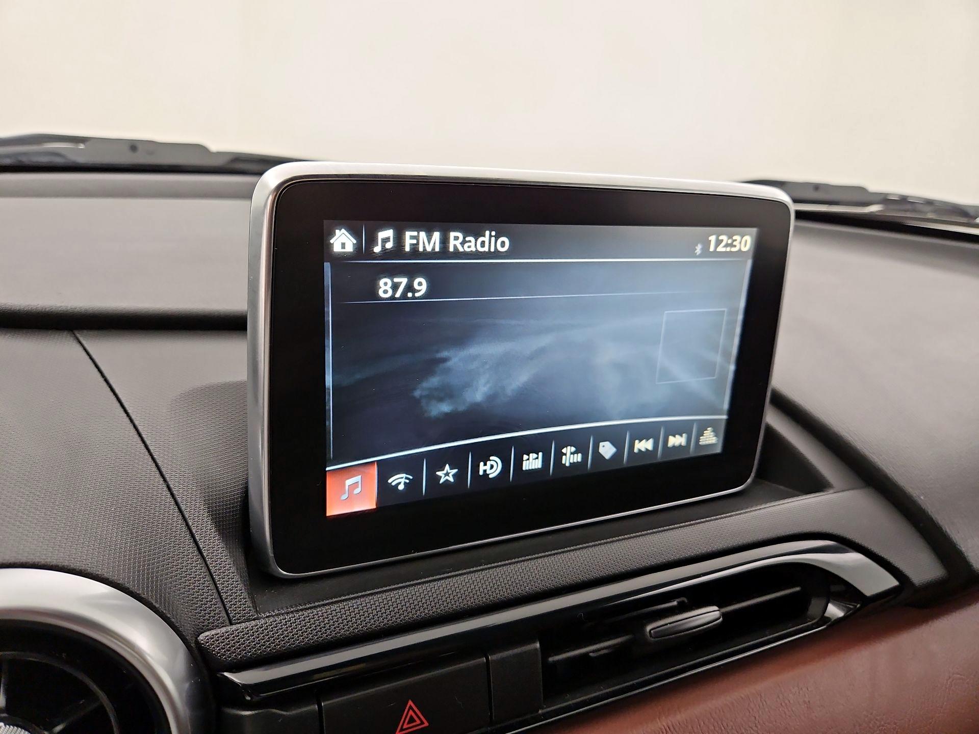 Thumbnail: 2017 Mazda MX-5 Miata - 15