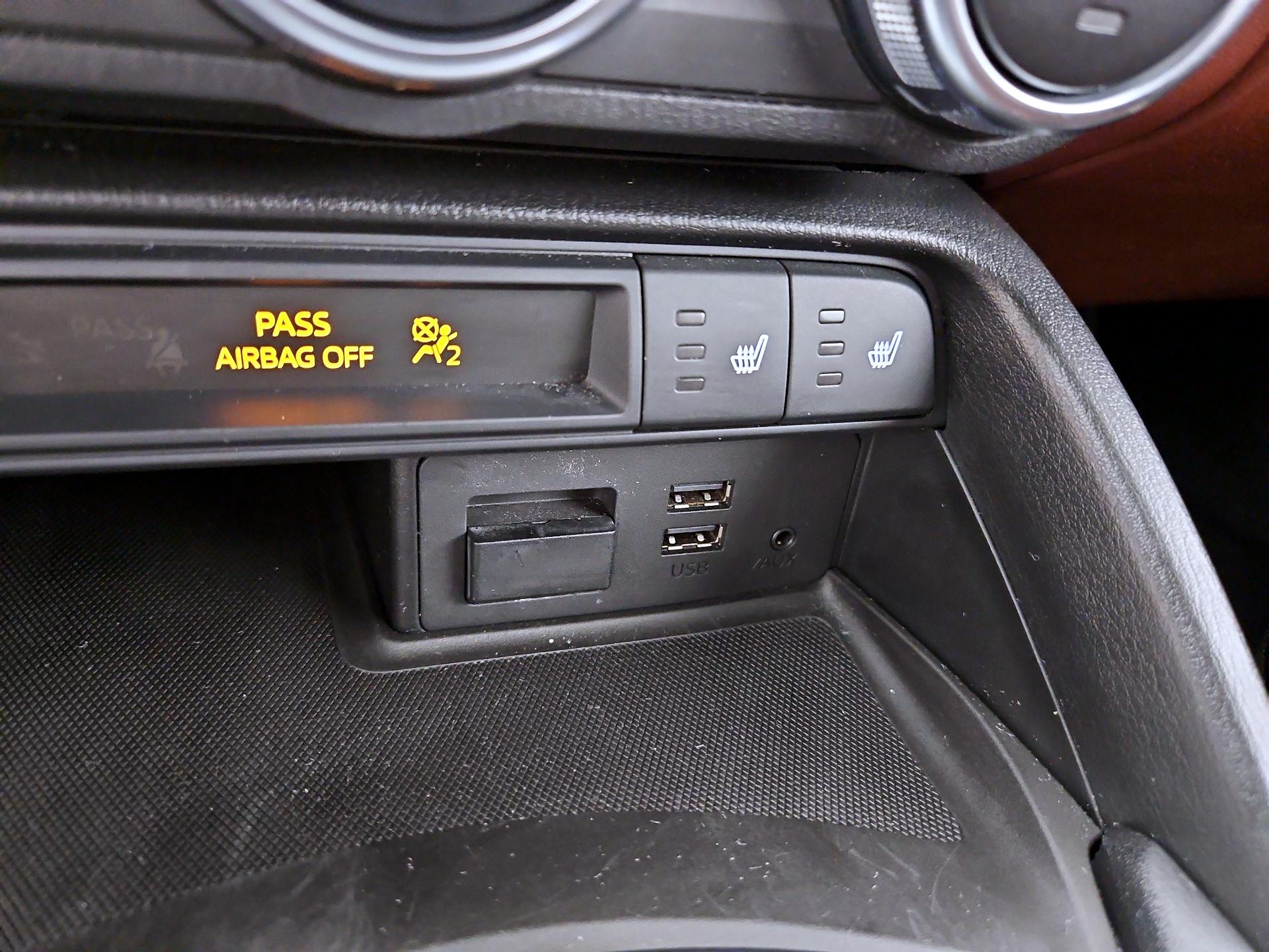 Thumbnail: 2017 Mazda MX-5 Miata - 18