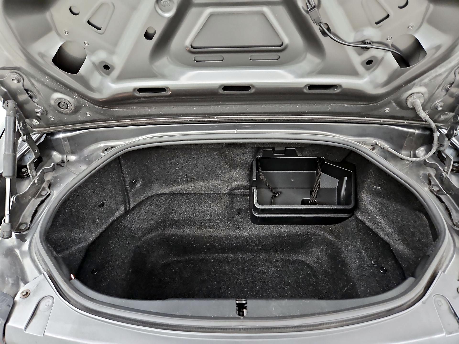 Thumbnail: 2017 Mazda MX-5 Miata - 19