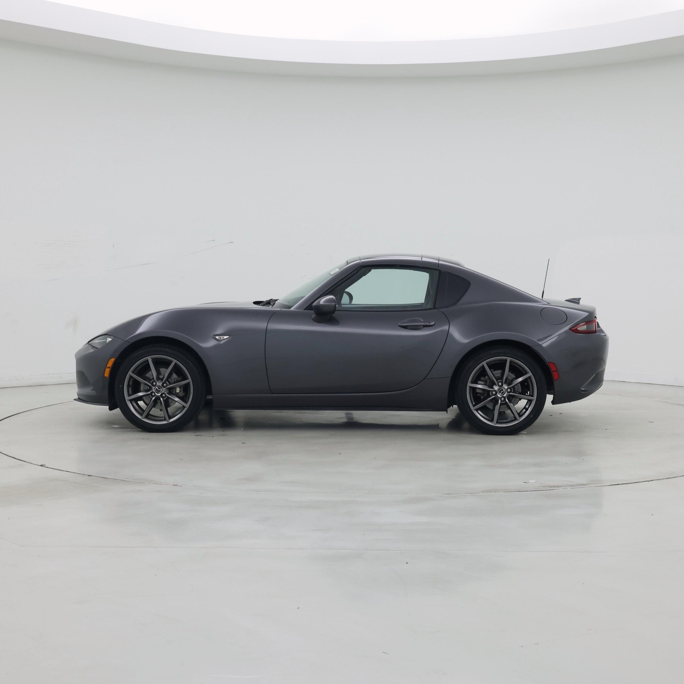 Thumbnail: 2017 Mazda MX-5 Miata - 3