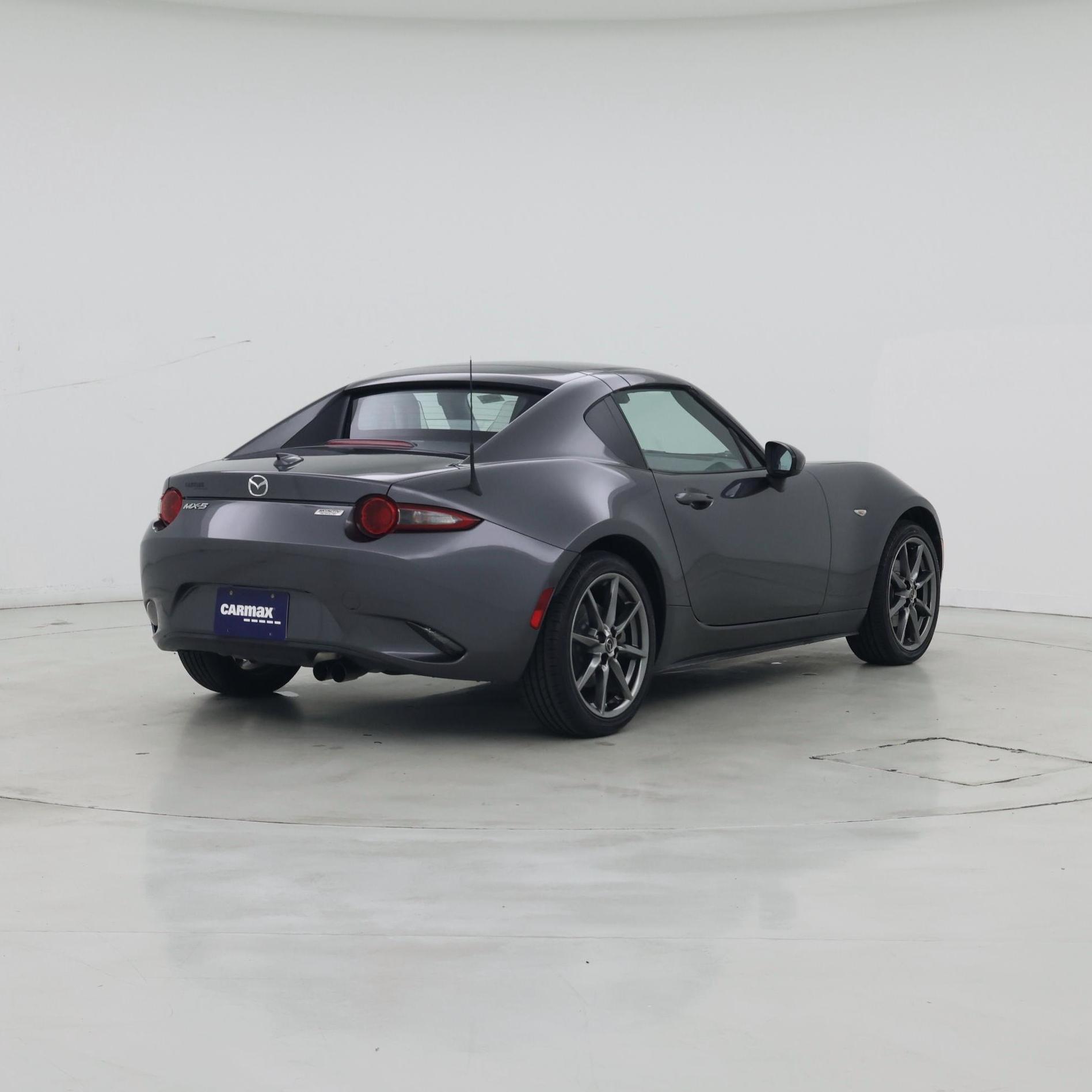 Thumbnail: 2017 Mazda MX-5 Miata - 8