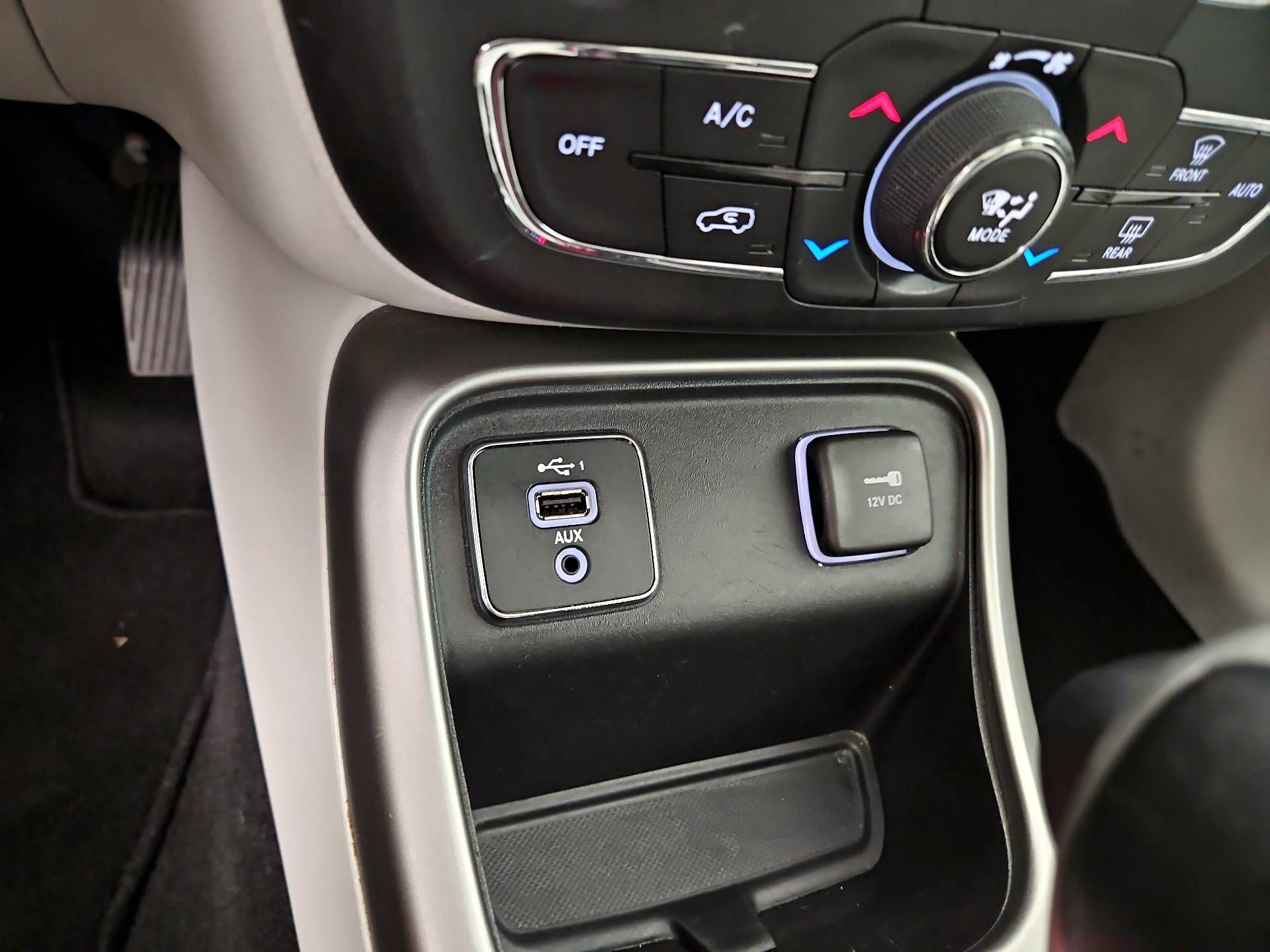 Thumbnail: 2019 Jeep Compass - 19